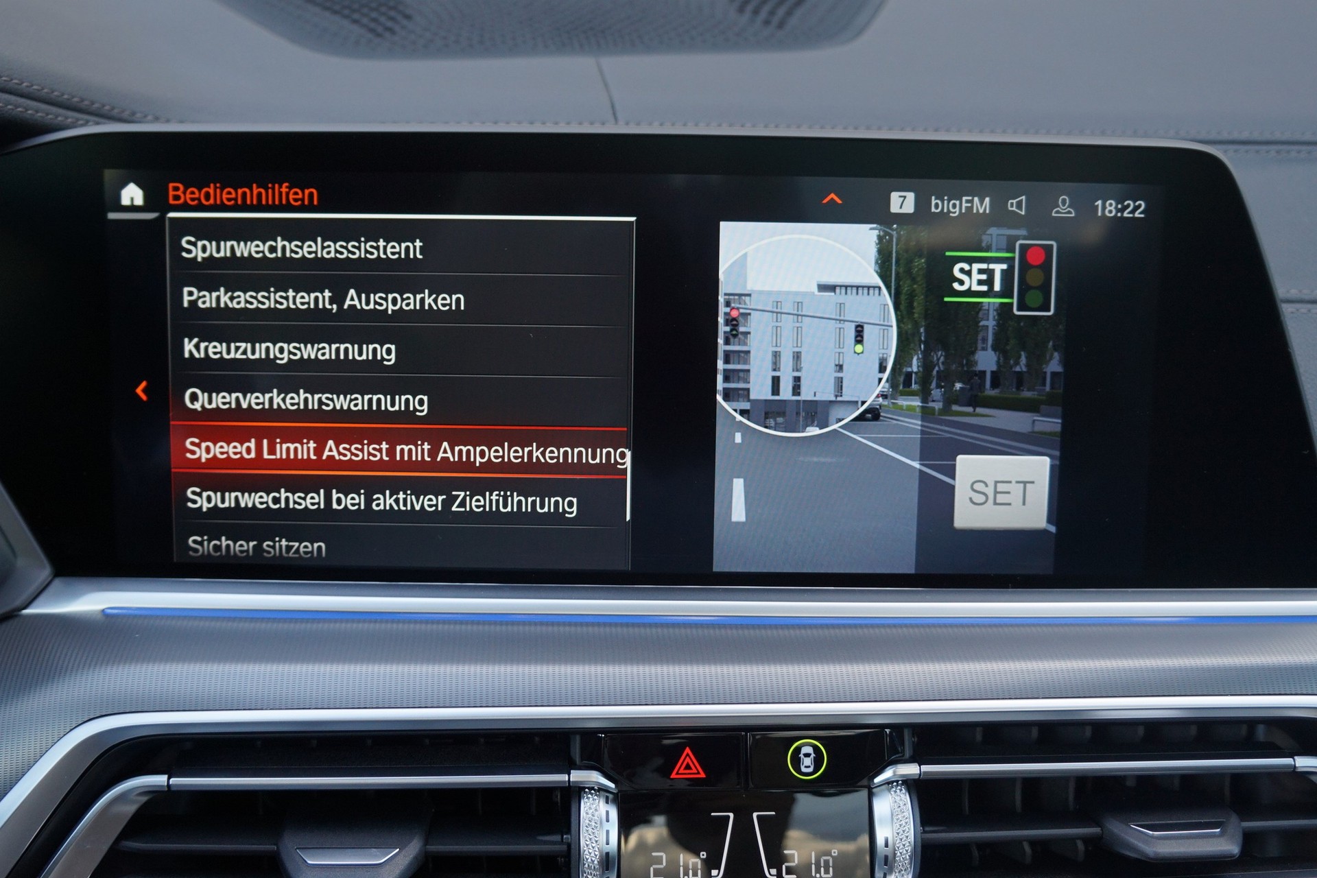 BMW X5 xDrive 40i - M SPORTPAKET - TOP OPTION-image-16