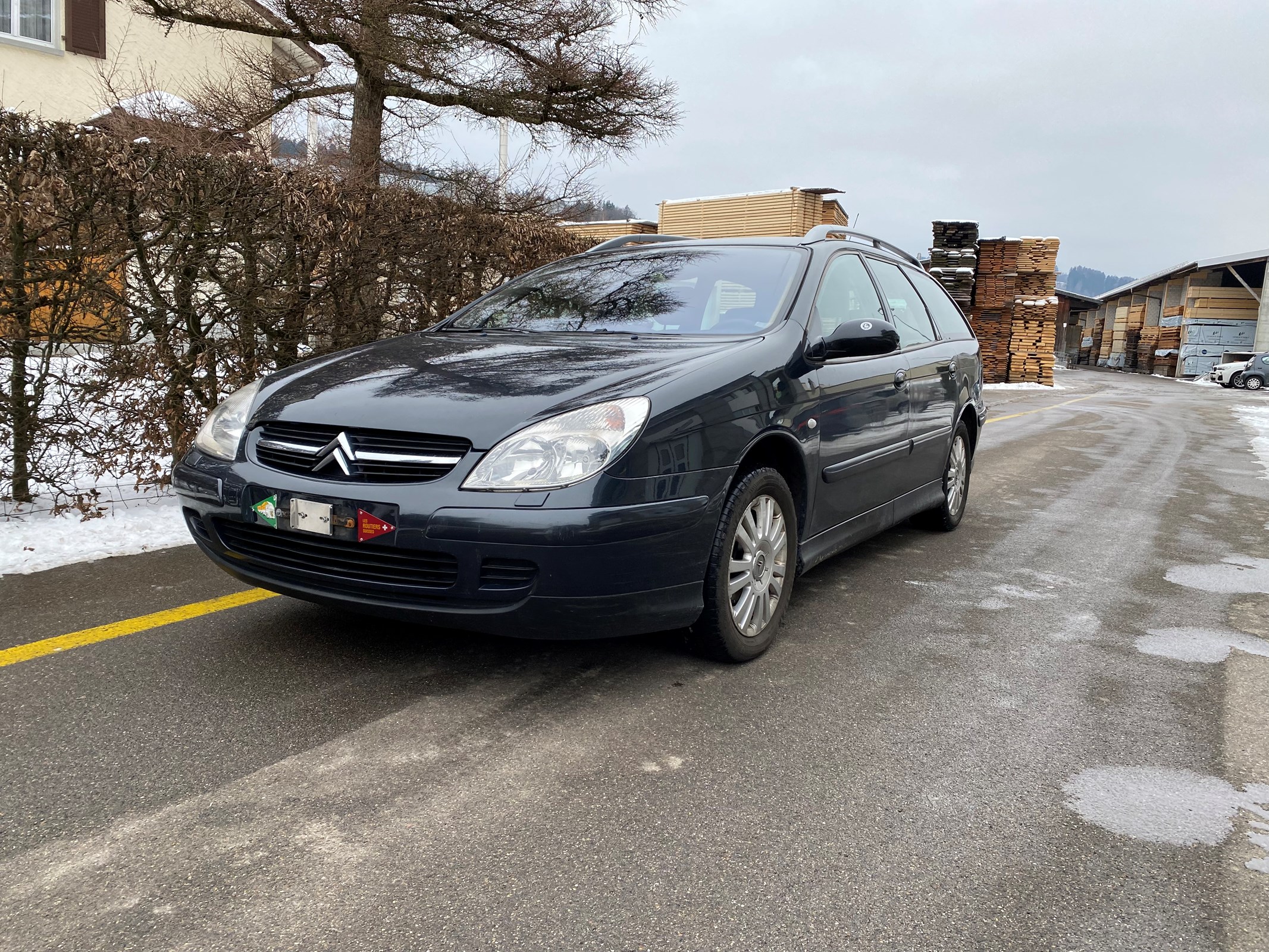 Car photo