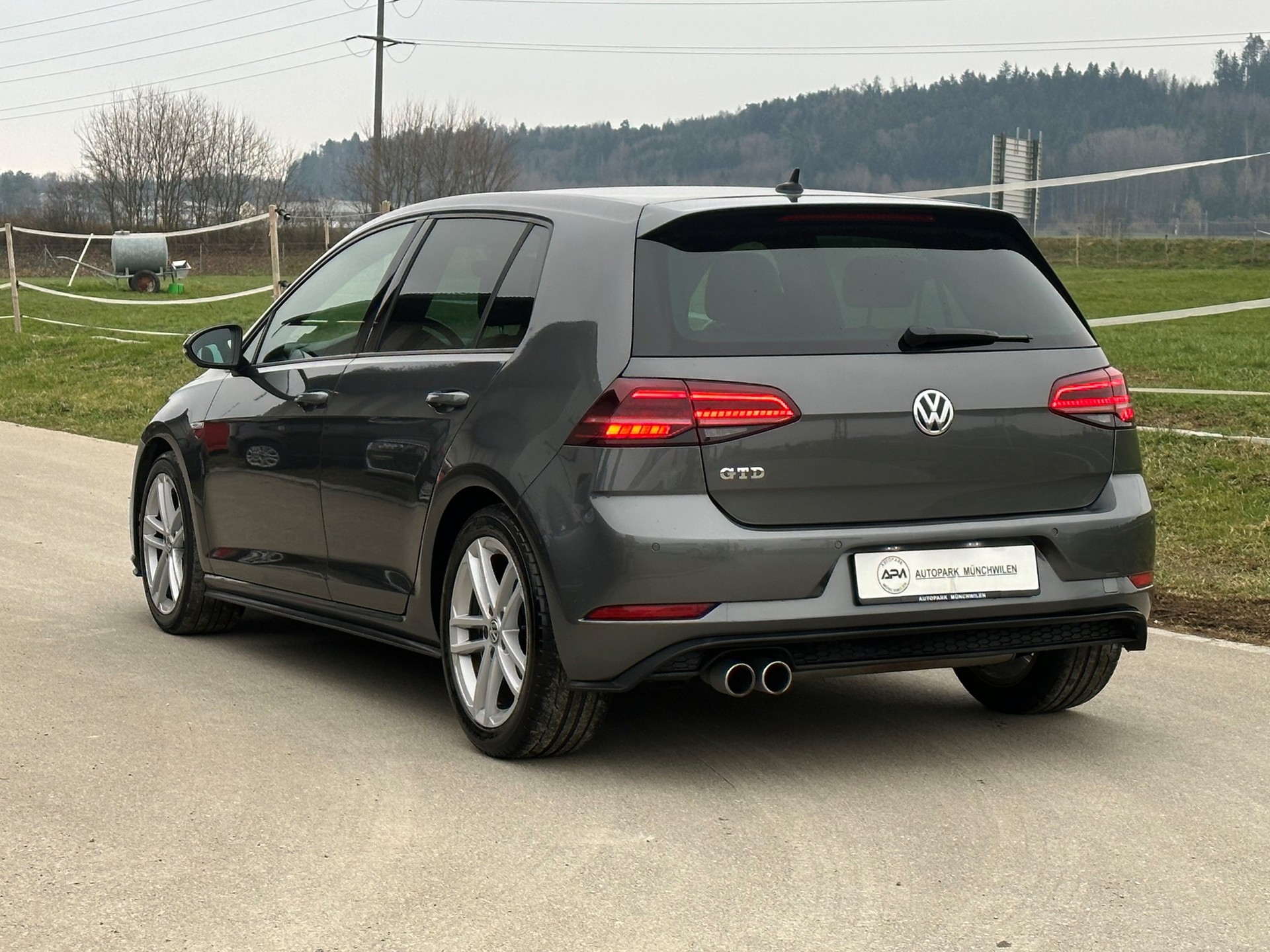 VW Golf 2.0 TDI GTD DSG-image-3