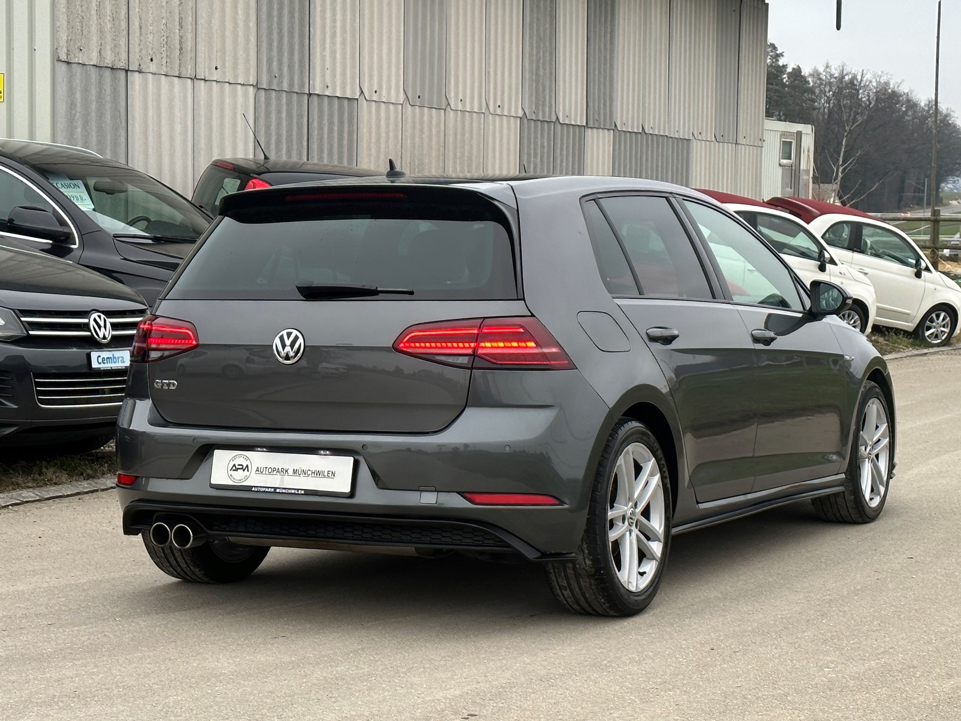 VW Golf 2.0 TDI GTD DSG-image-2