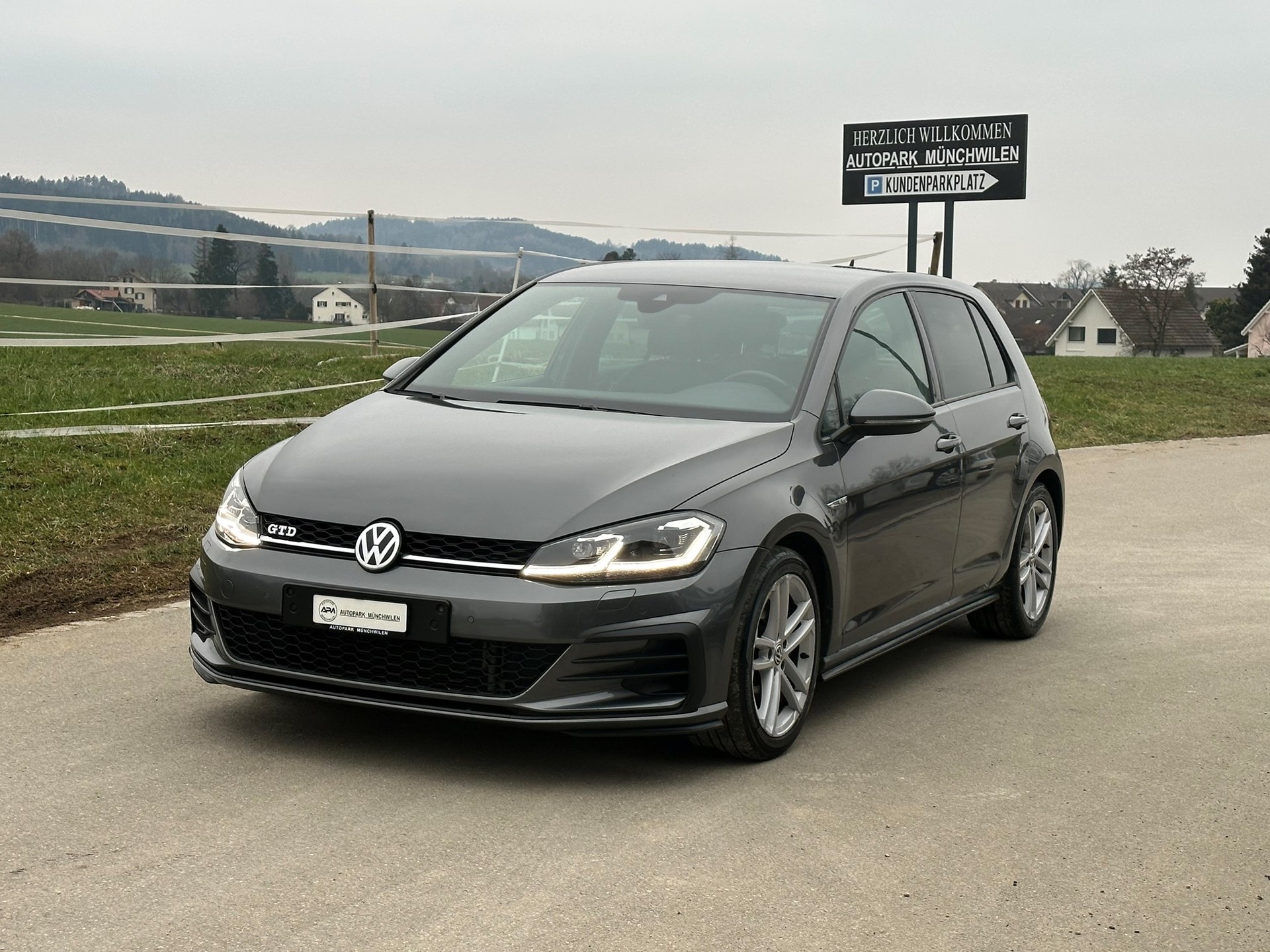 VW Golf 2.0 TDI GTD DSG-image-0