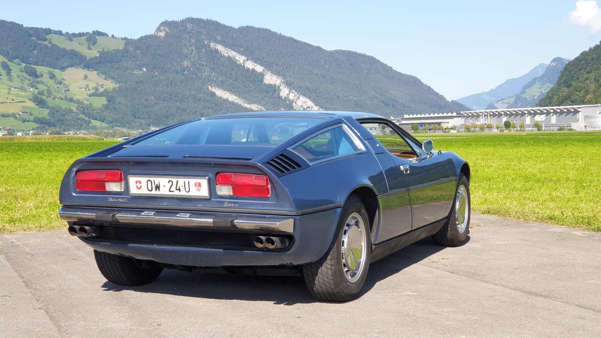 MASERATI Bora-image-2