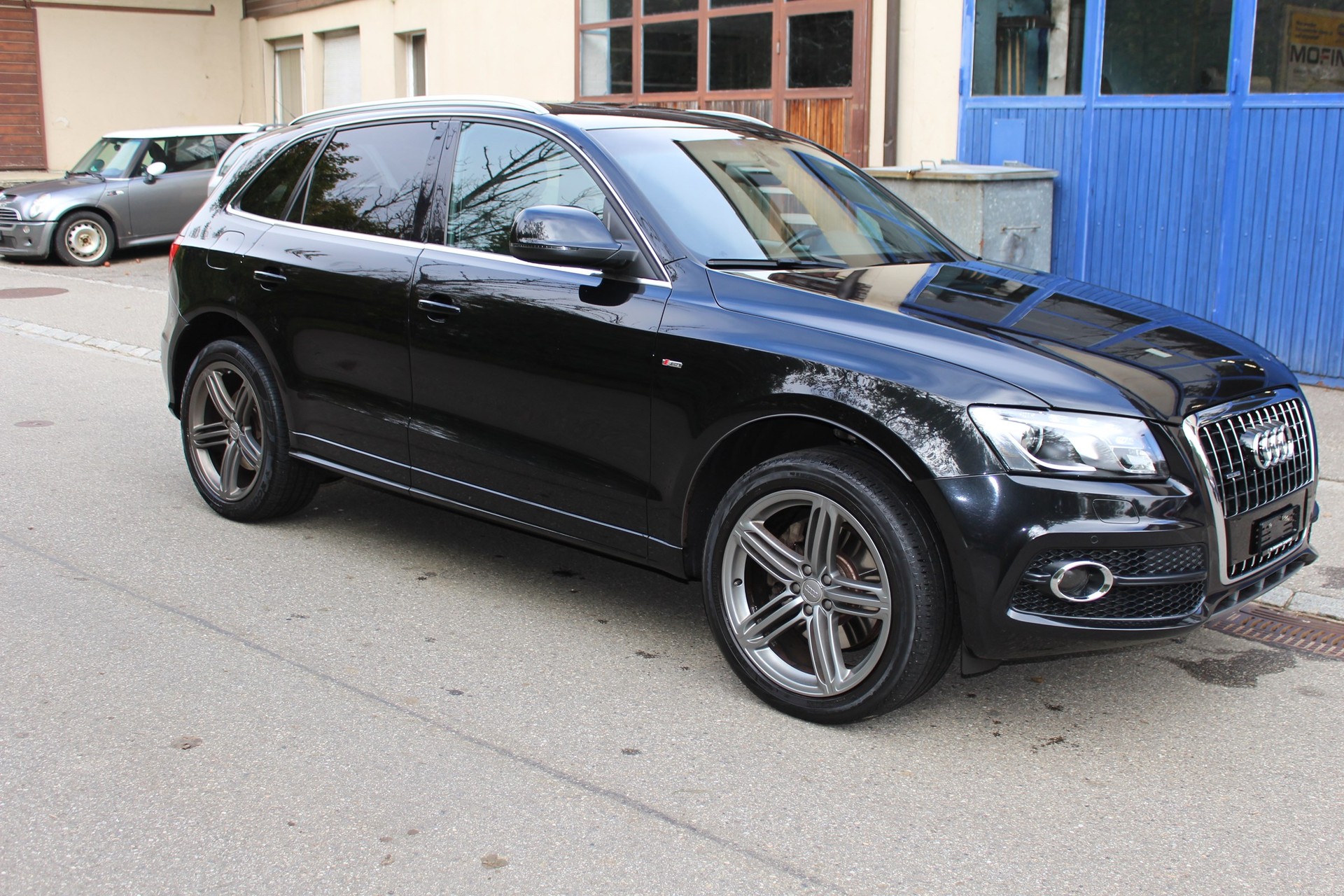 AUDI Q5 3.0 TDI quattro S-tronic-image-2