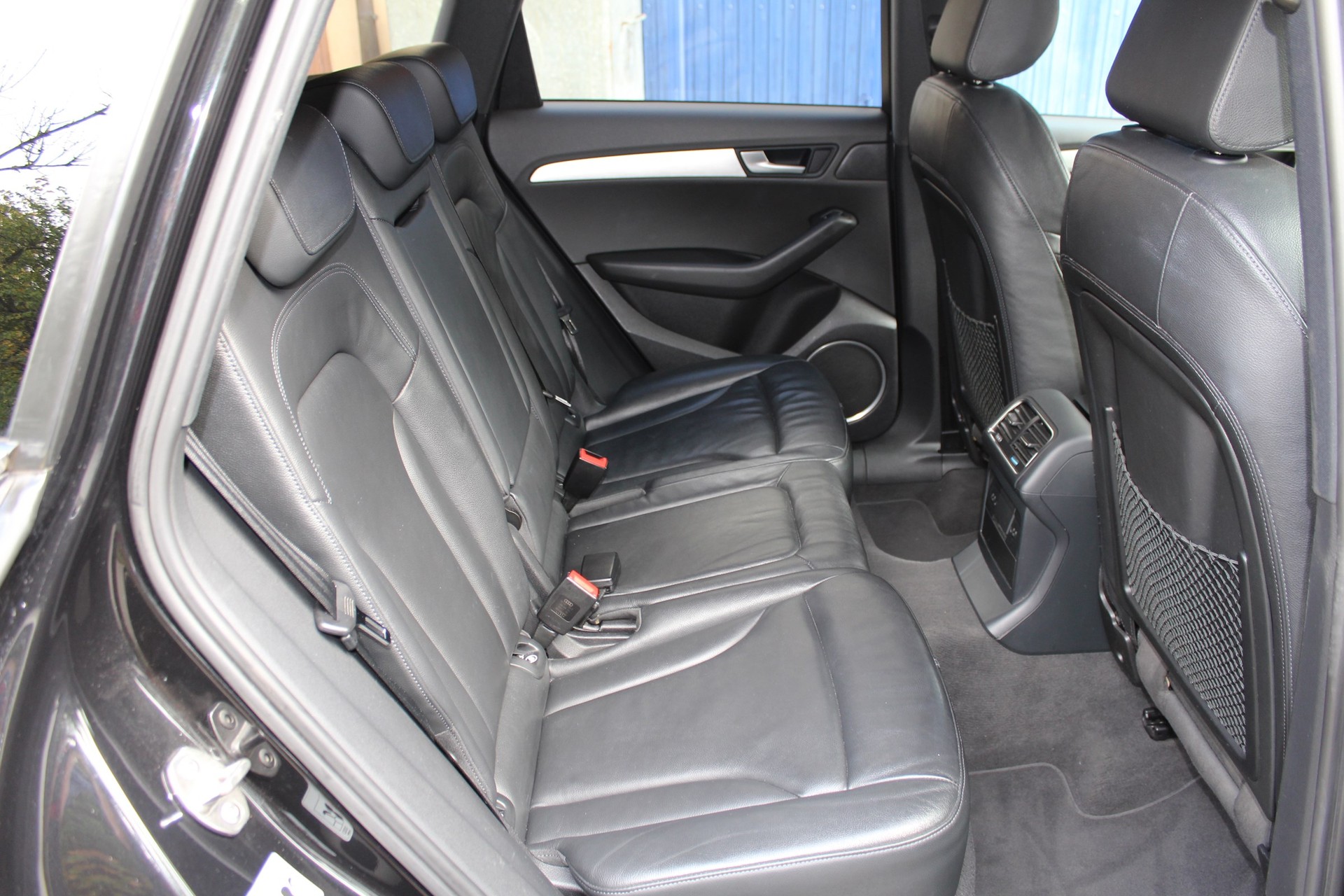 AUDI Q5 3.0 TDI quattro S-tronic-image-11