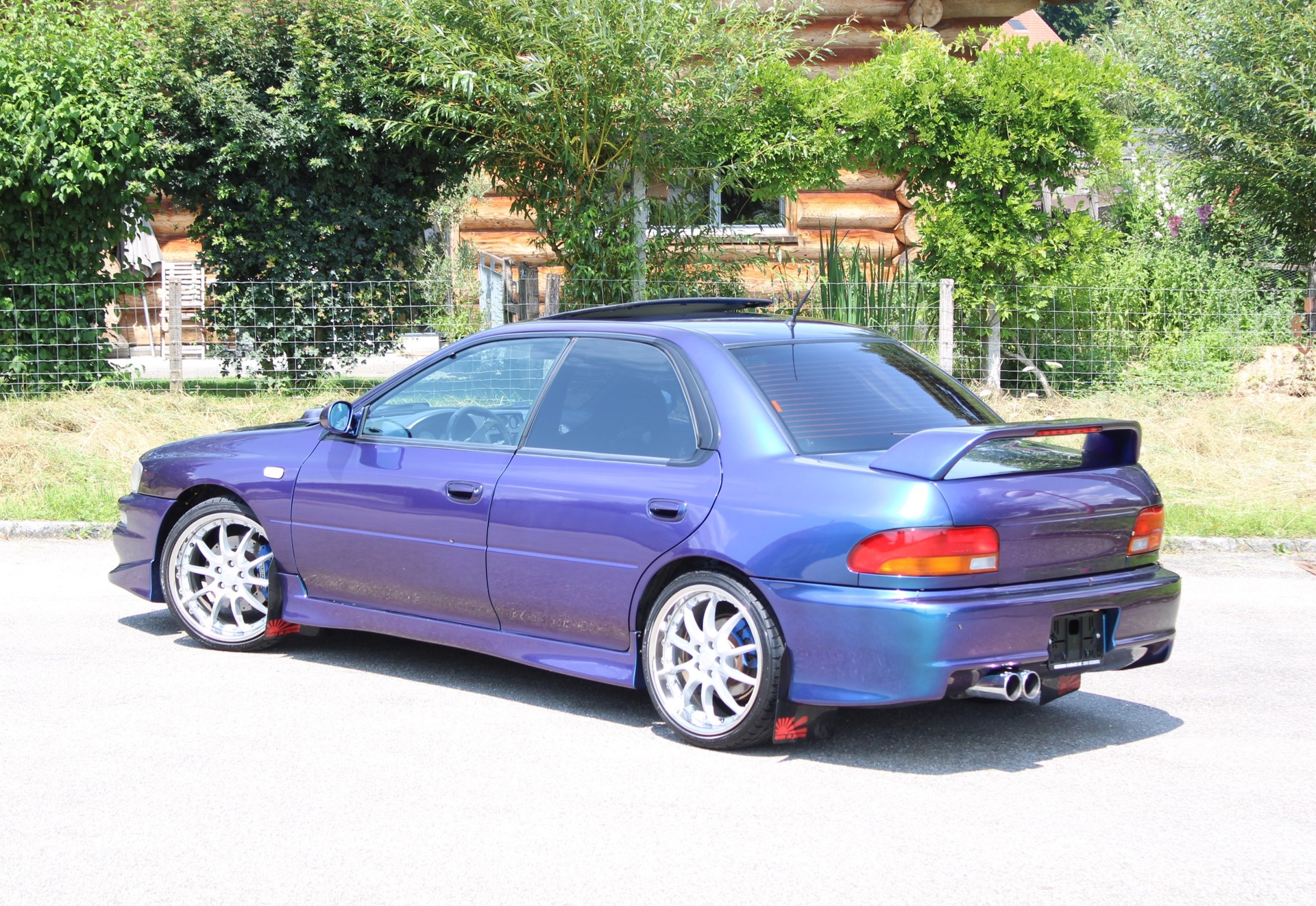 SUBARU Impreza 2.0 Turbo-image-1