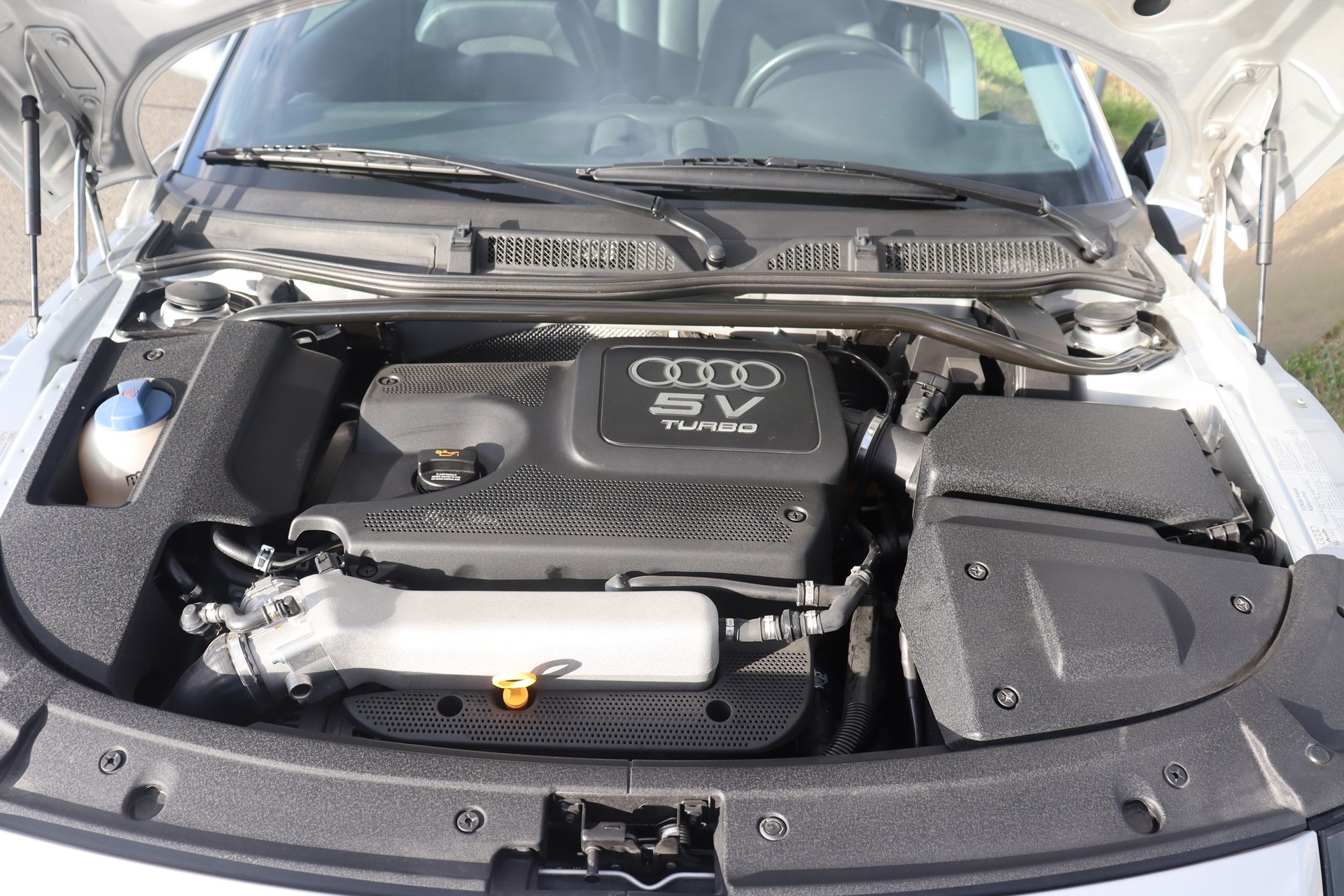 AUDI TT Coupé 1.8 T-image-13