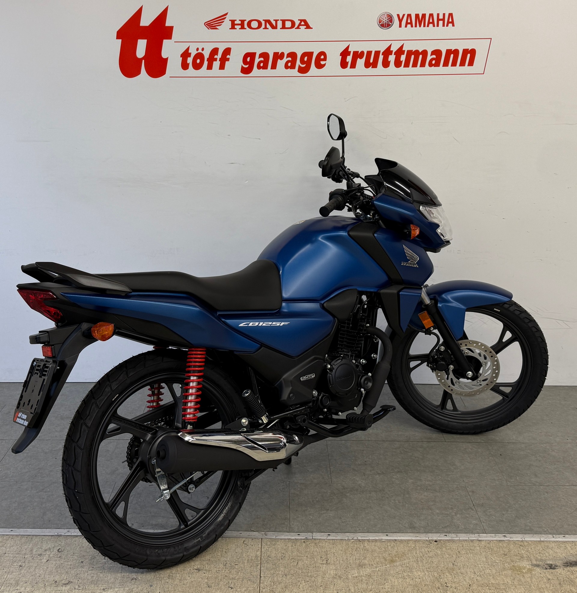 HONDA CBF 125 M-showroom-element-3