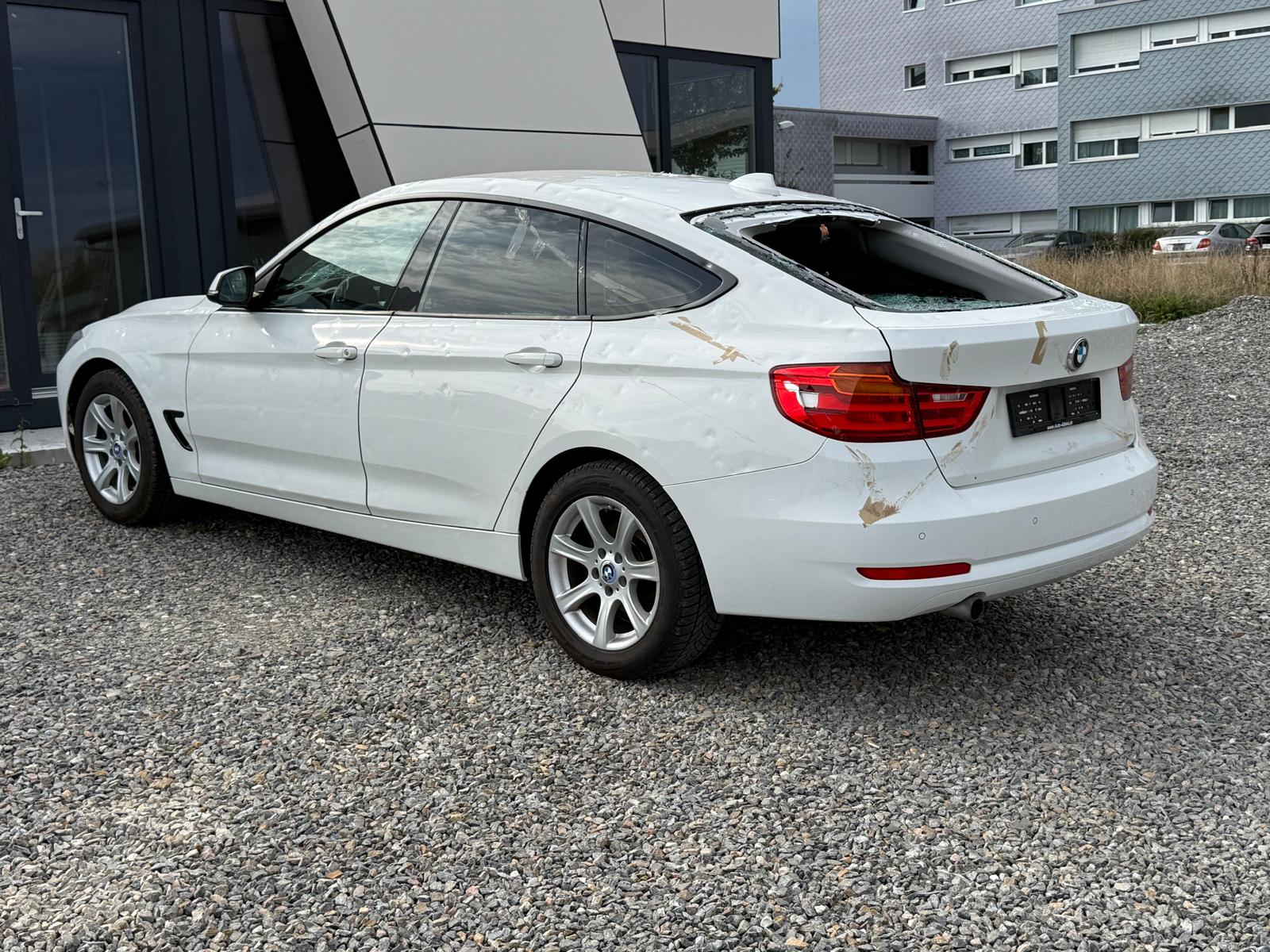 BMW 320d GT *HAGELSCHADEN* **Jetzt nur noch CHF 4'900.- statt CHF 7'900.-**-image-7
