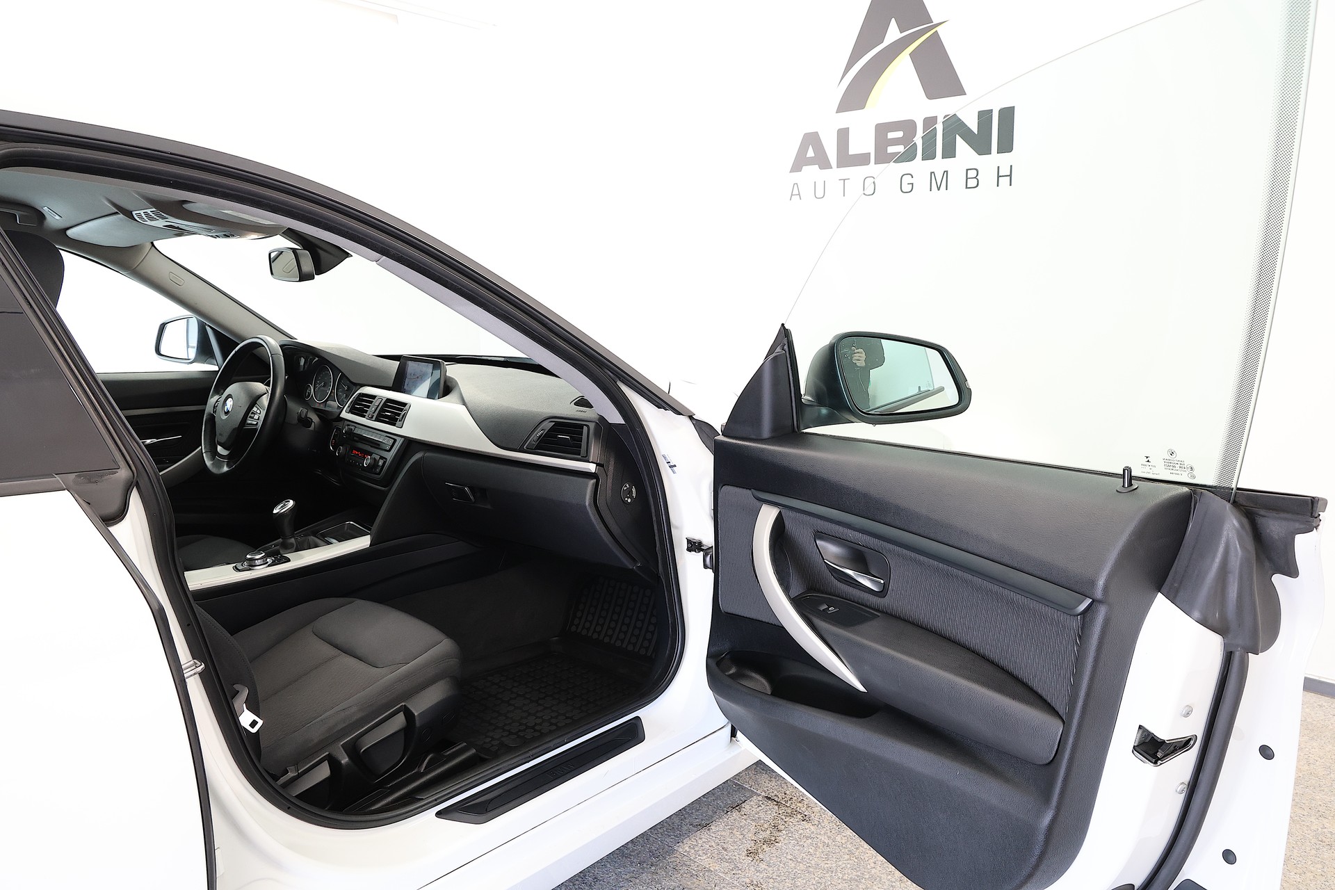 BMW 320d GT-image-11