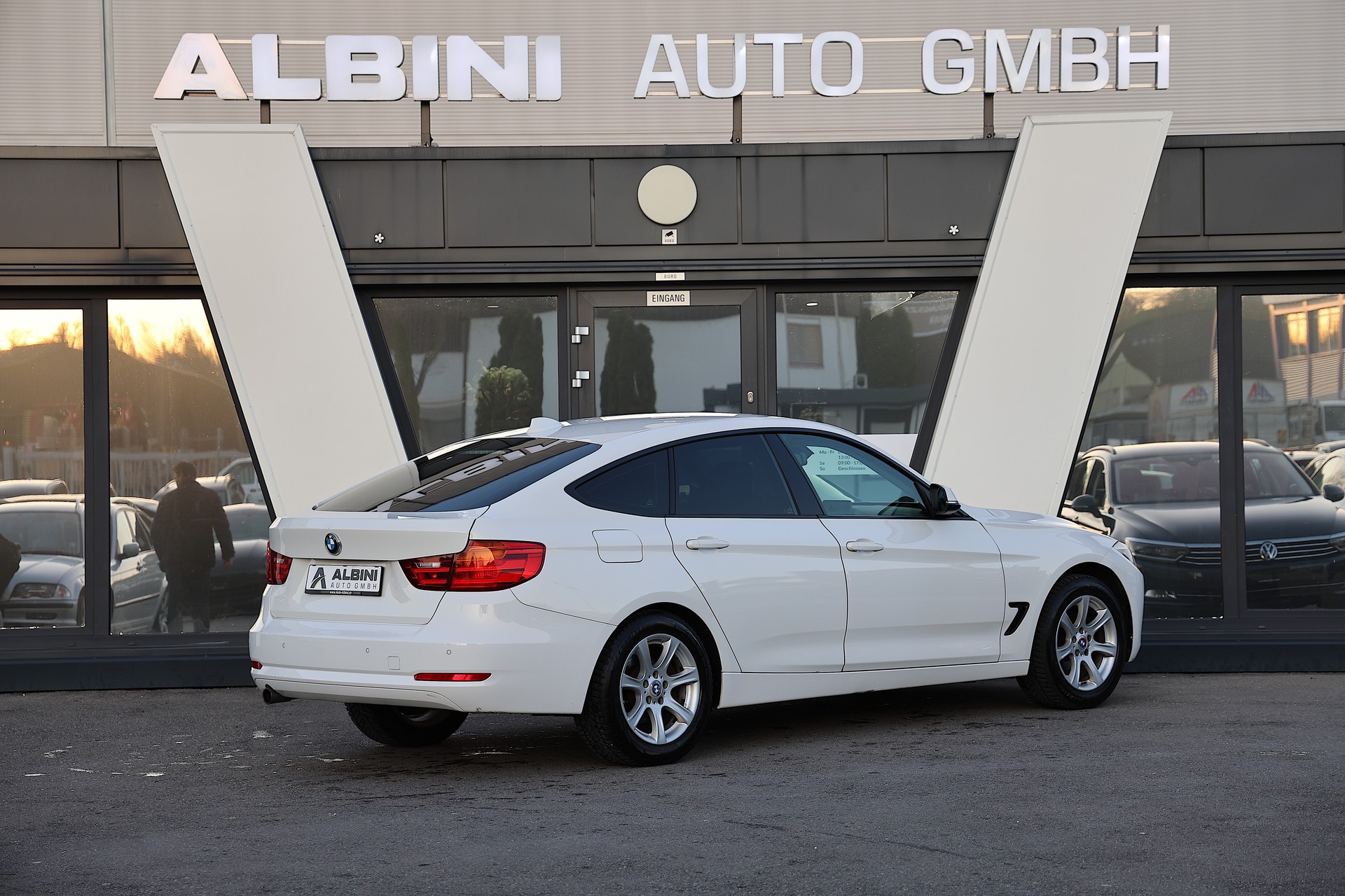 BMW 320d GT-image-2