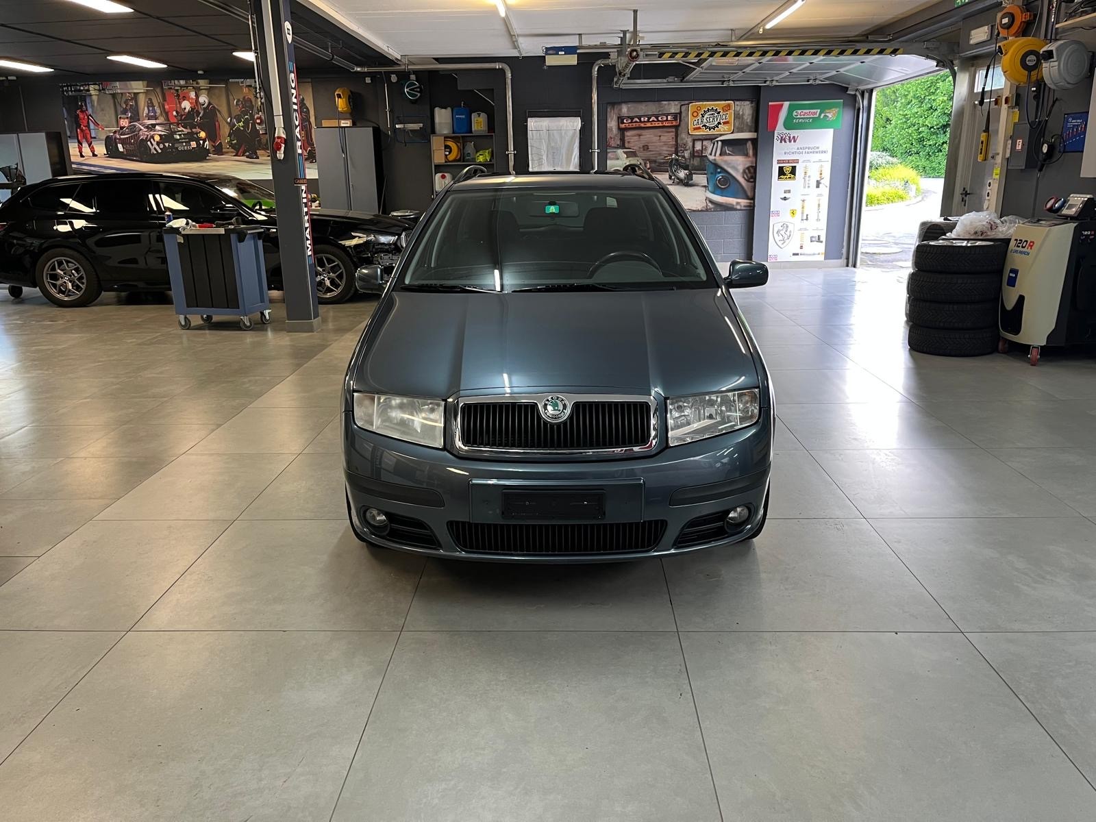 SKODA Fabia 1.4 16V Tour de France-image-1