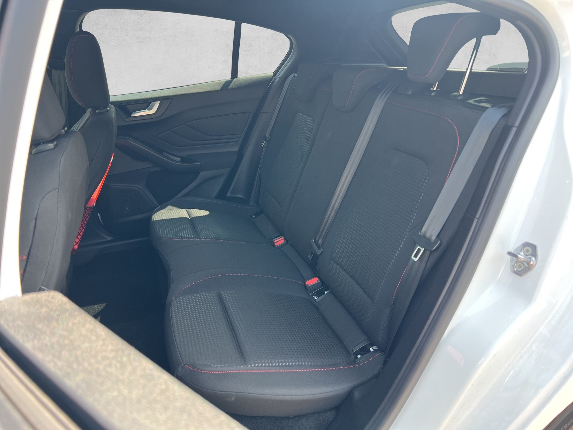 FORD Focus 1.0 MHEV ST-Line Automat-image-8