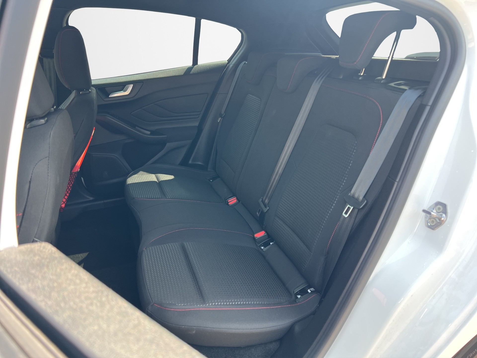 FORD Focus 1.0 MHEV ST-Line Automat-image-9