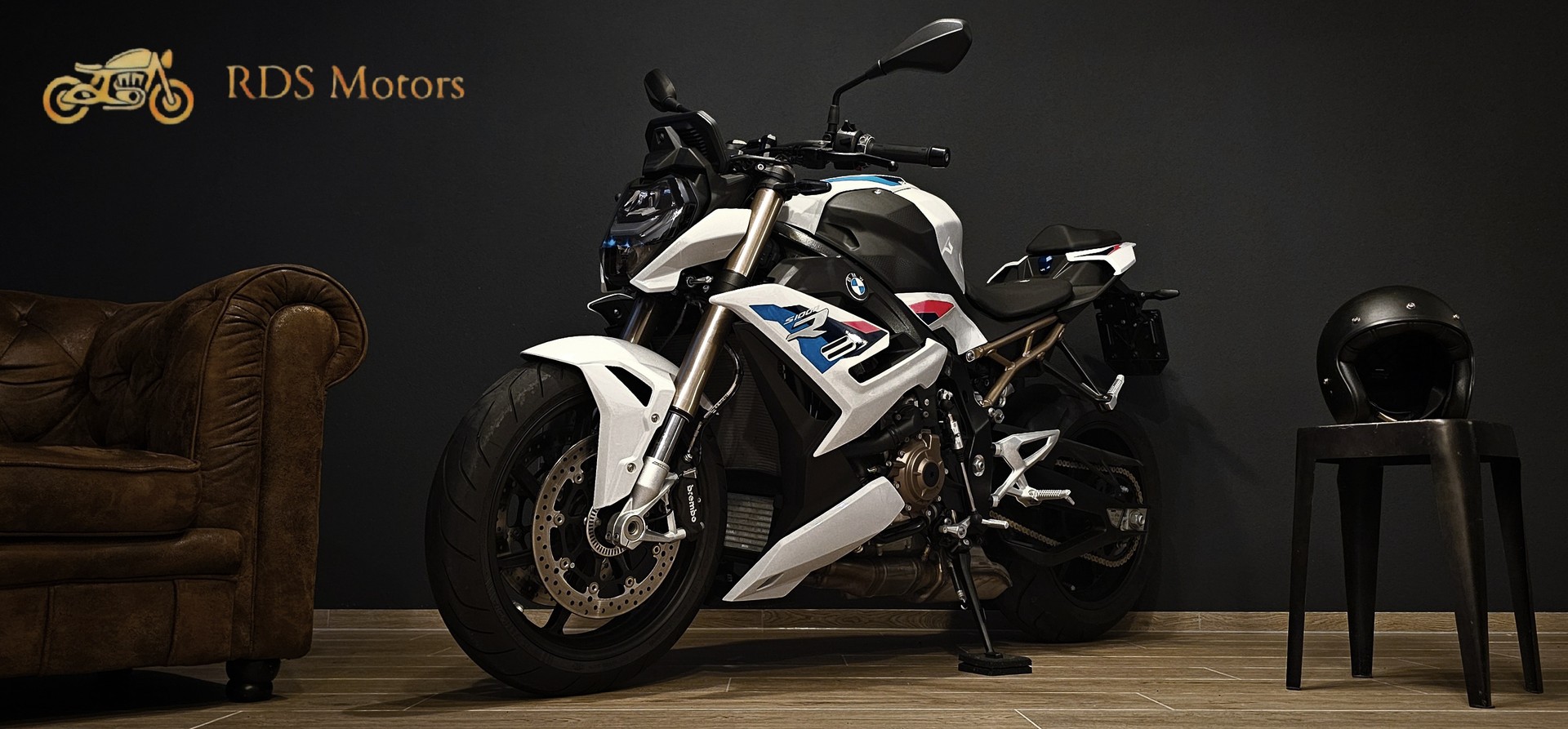 BMW S 1000 R-showroom-element-3