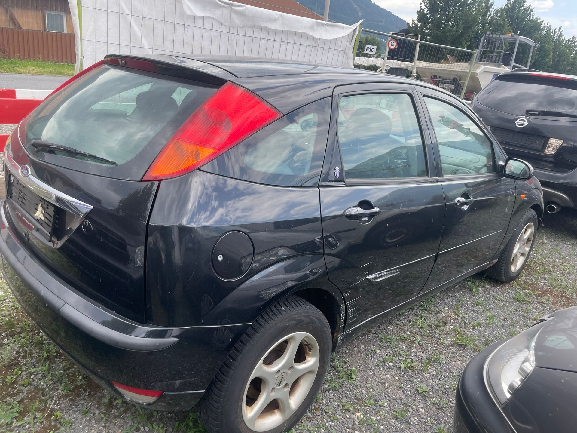 FORD Focus 2.0i 16V-image-6