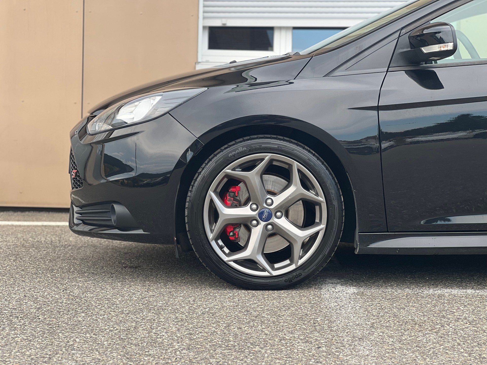 FORD Focus 2.0 SCTi ST-2-image-9