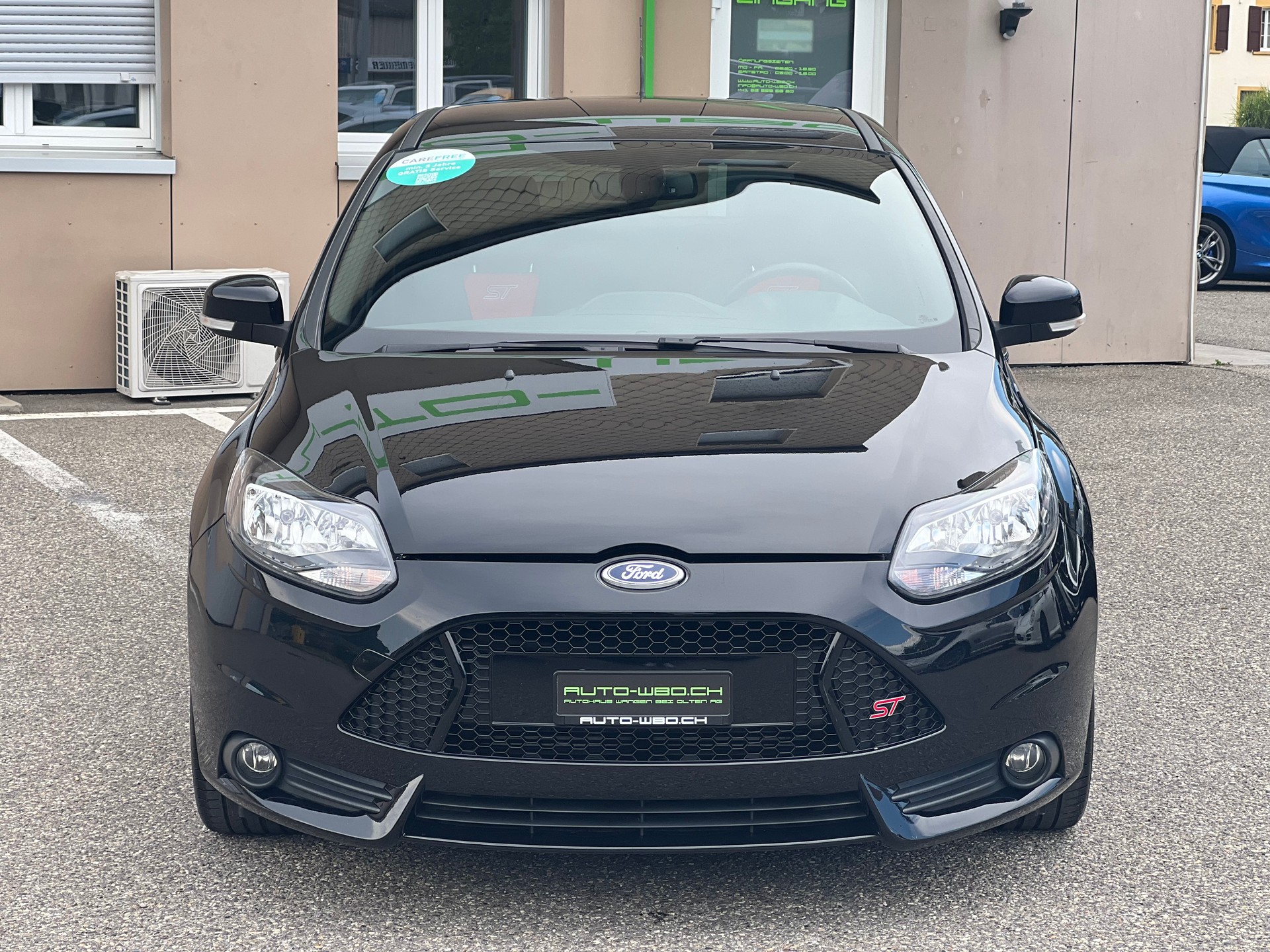 FORD Focus 2.0 SCTi ST-2-image-2