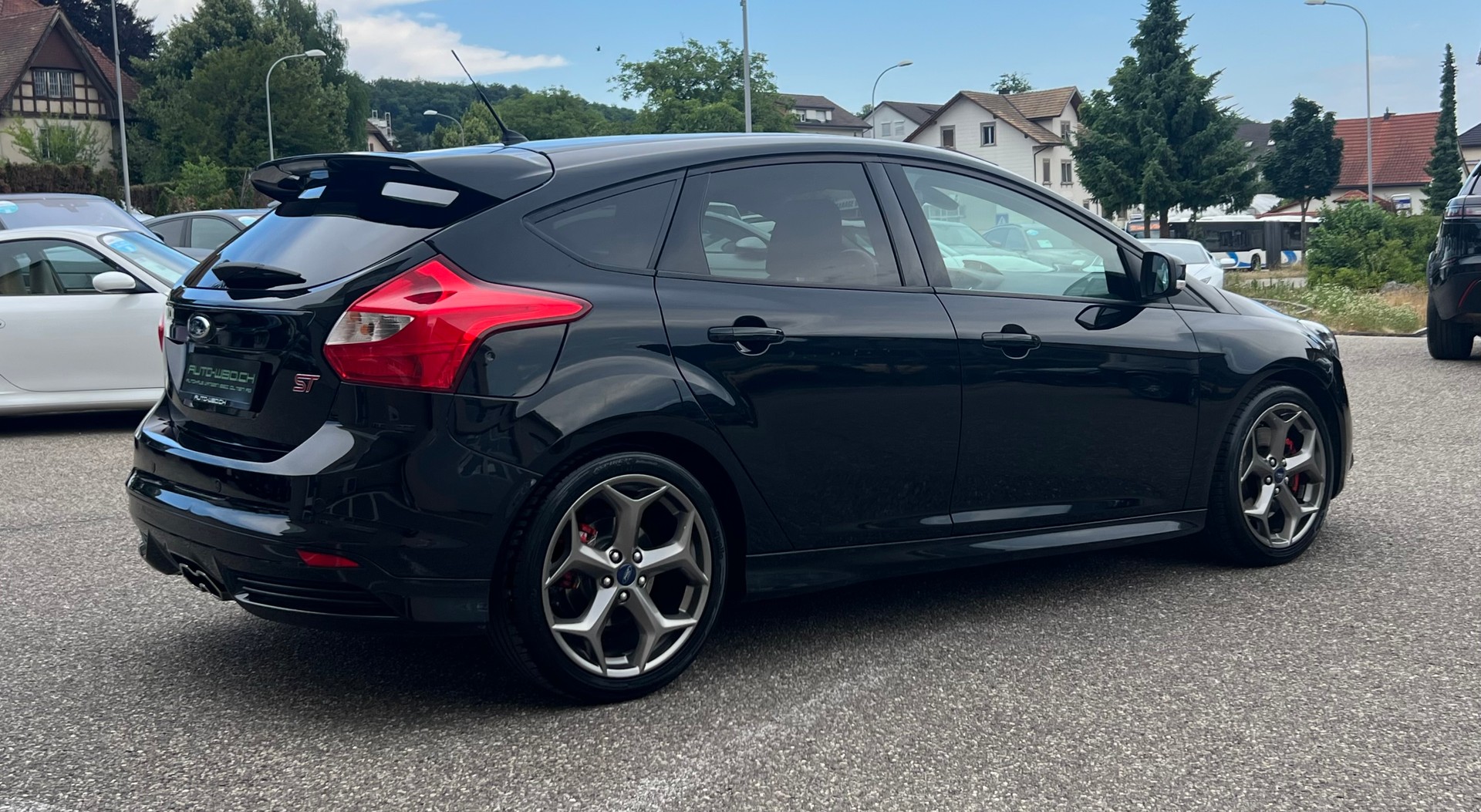 FORD Focus 2.0 SCTi ST-2-image-5