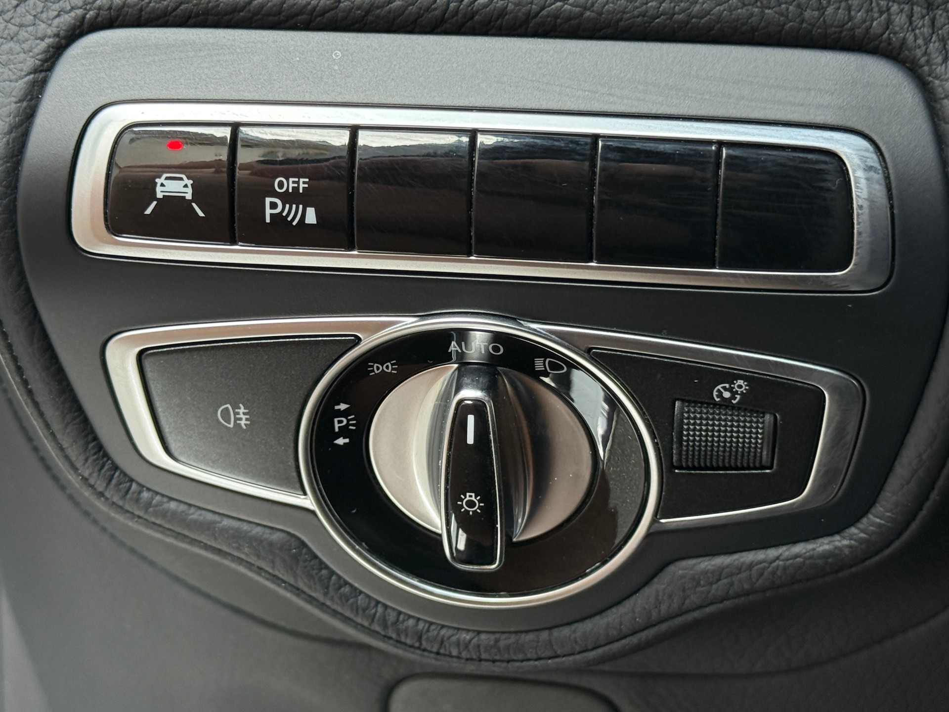 MERCEDES-BENZ G 63 AMG Speedshift Plus G-Tronic-image-18