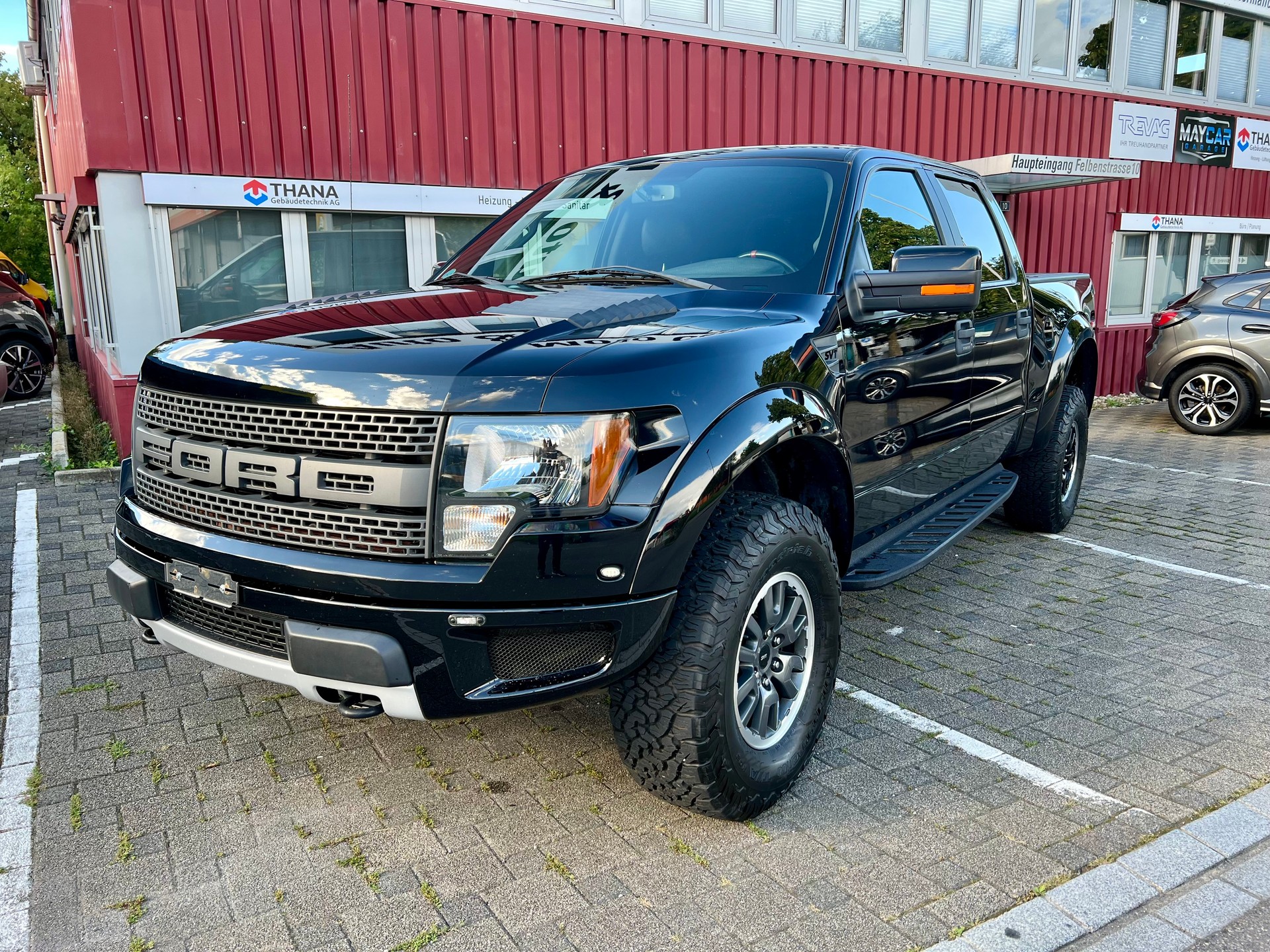 FORD F150 Raptor-showroom-element-1