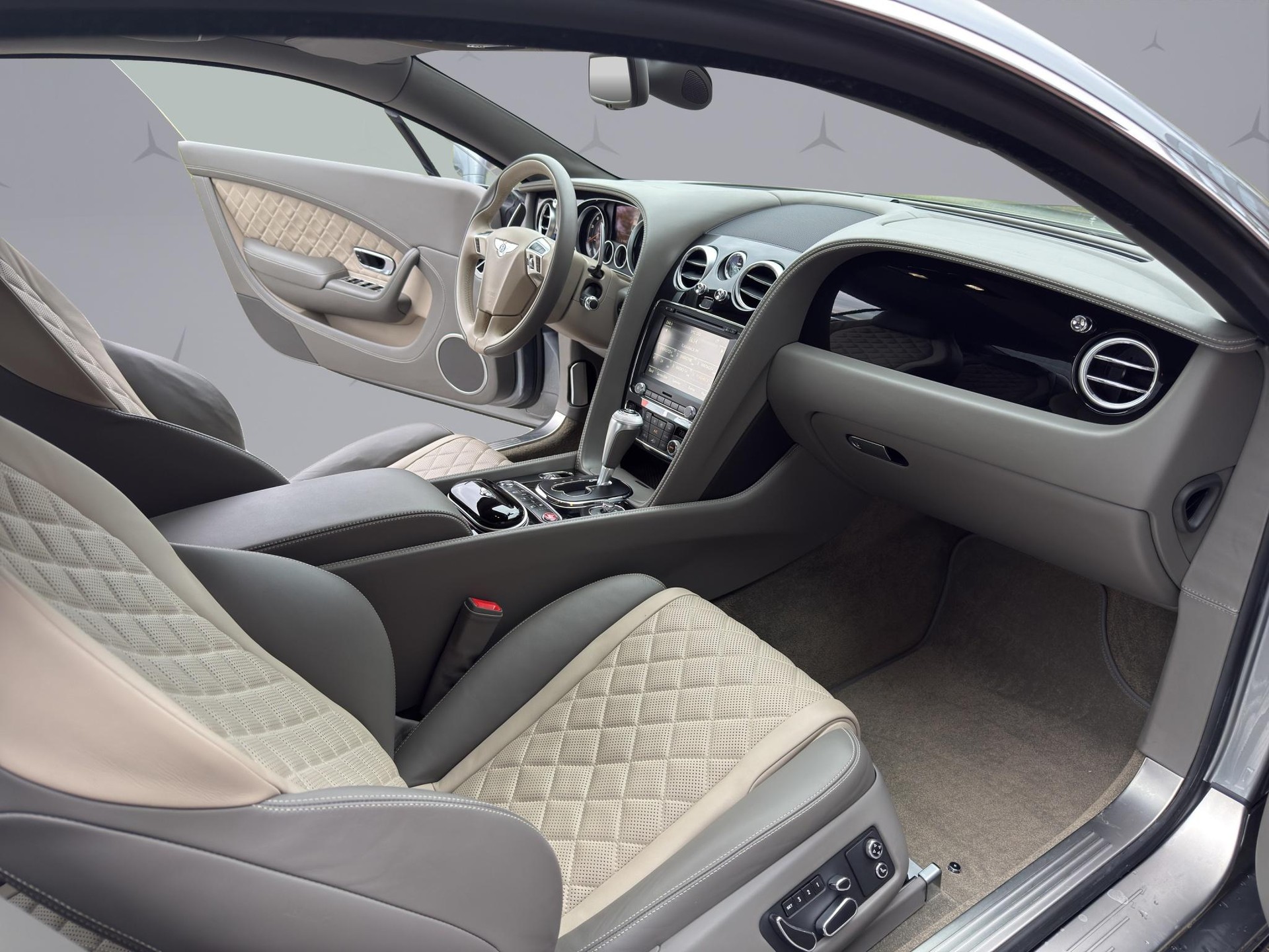 BENTLEY Continental GT 4.0 V8 S 527PS-image-13