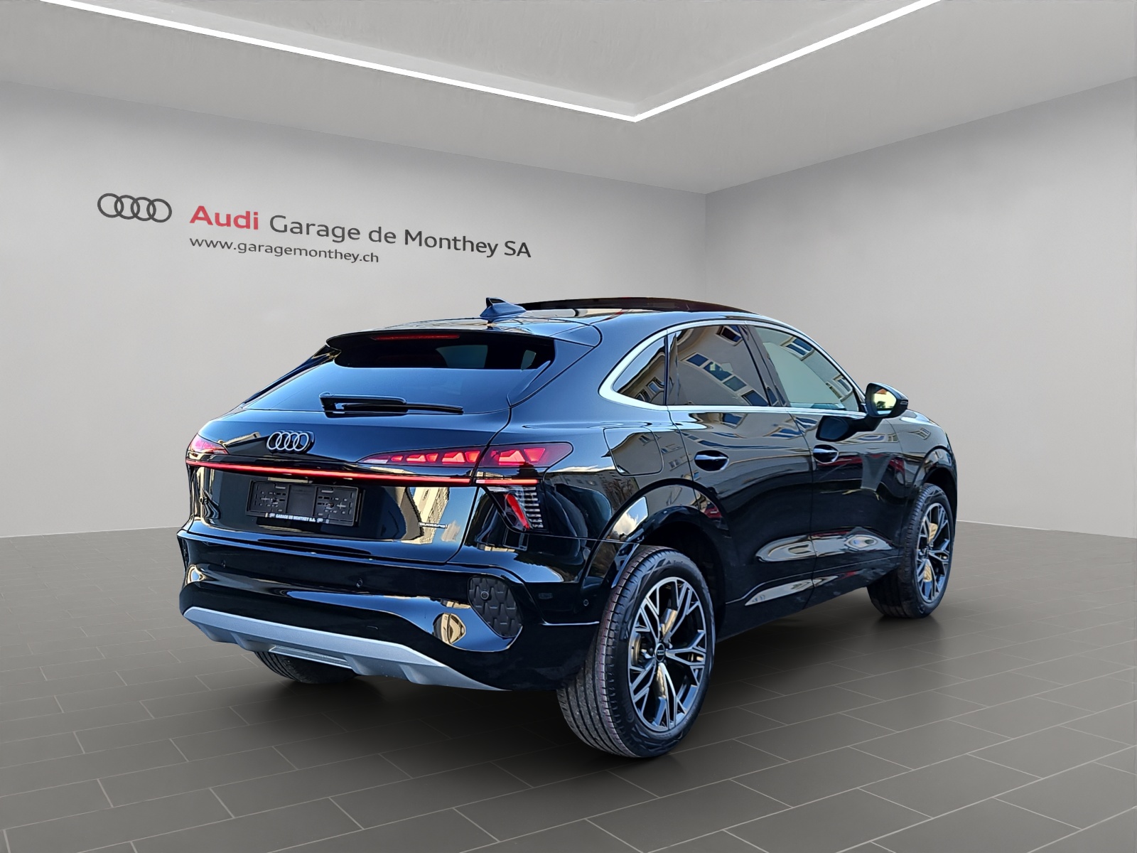 AUDI Q3 Sportback TFSI quattro 150 kW S tronic-image-3