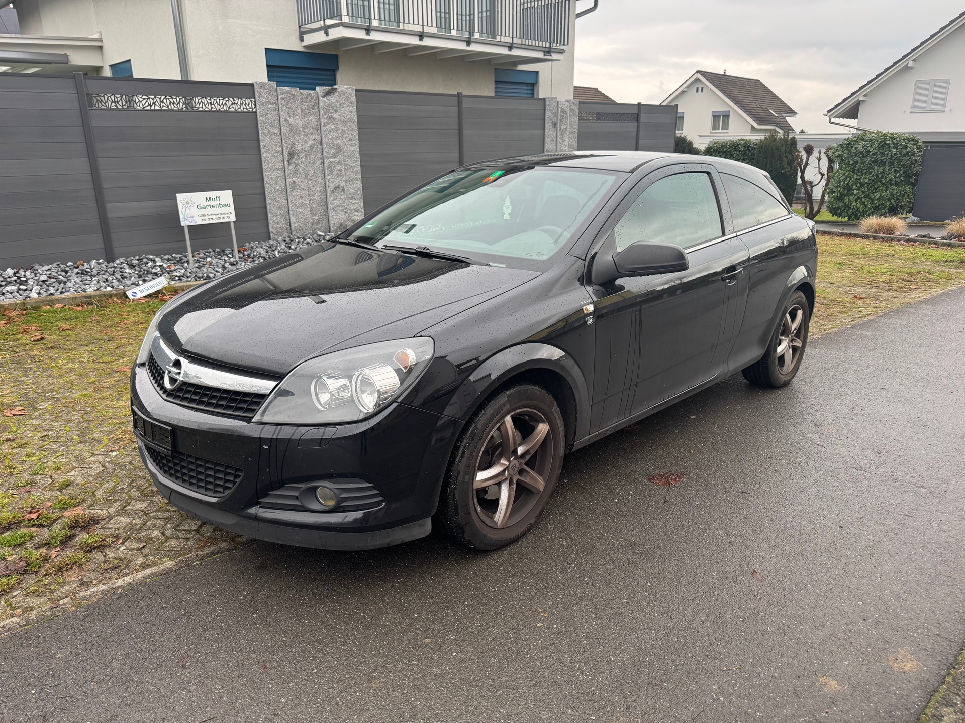 OPEL Astra GTC 1.6i 16V Anniversary Edition