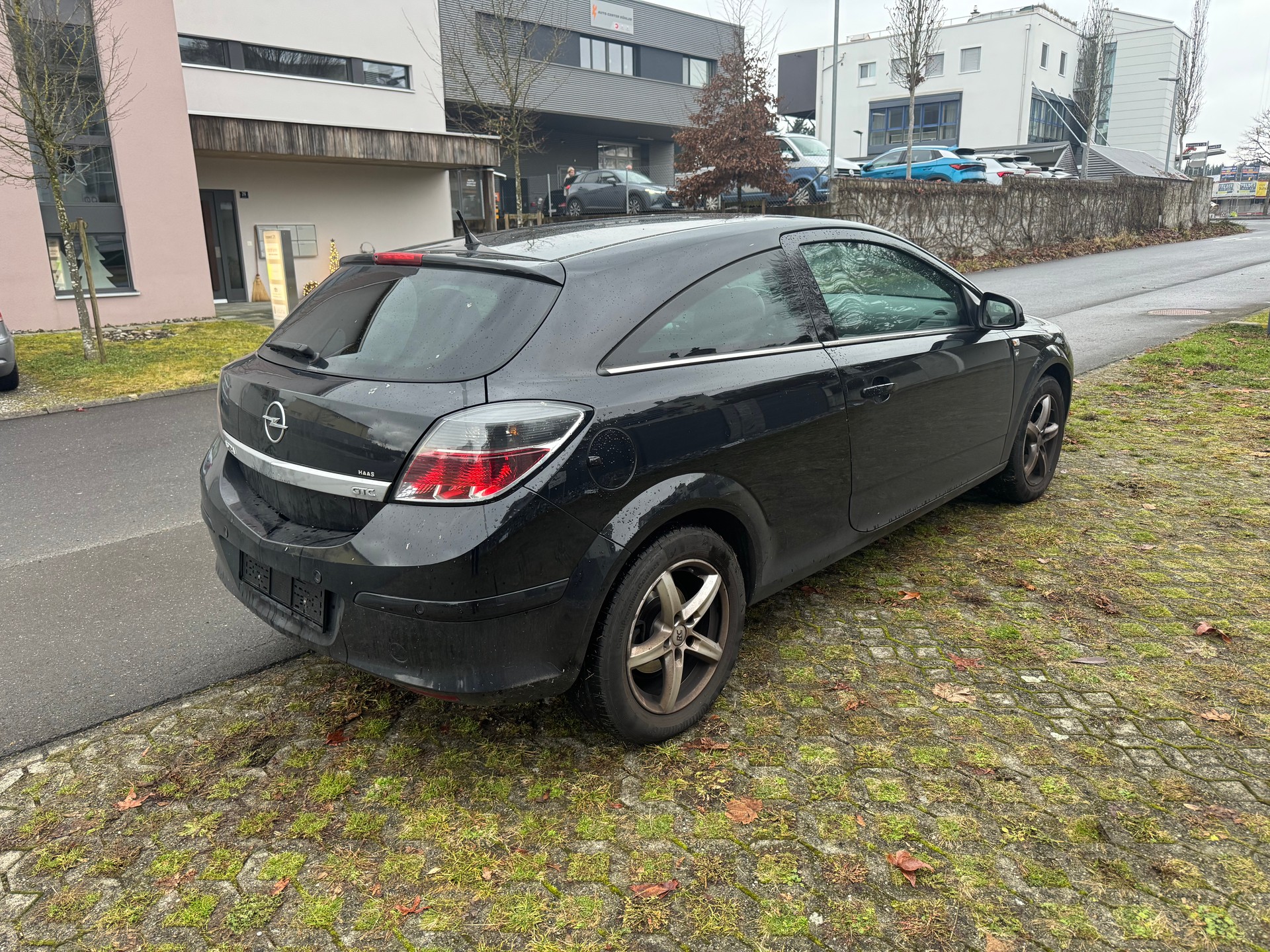 OPEL Astra GTC 1.6i 16V Anniversary Edition-image-10