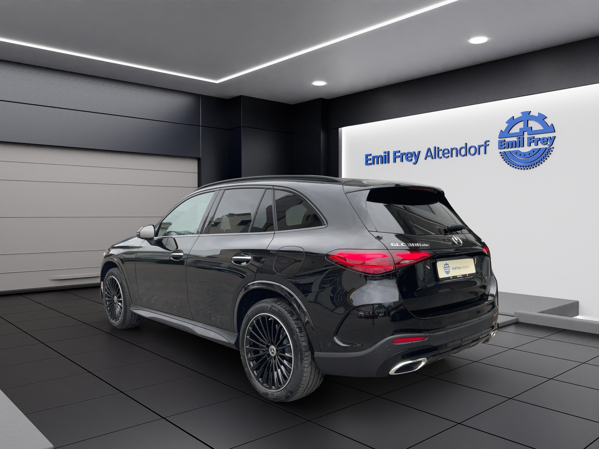MERCEDES-BENZ GLC 300 de 4MATIC EQ Star AMG Line-image-3