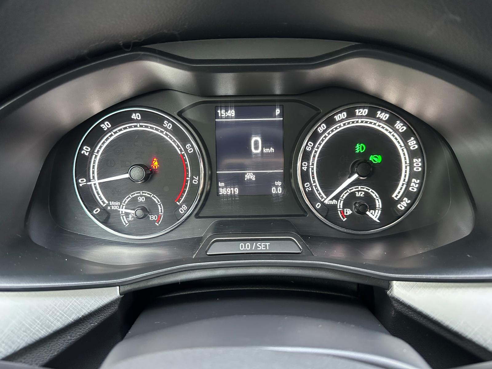 SKODA Scala 1.0 TSI Tour DSG-image-12