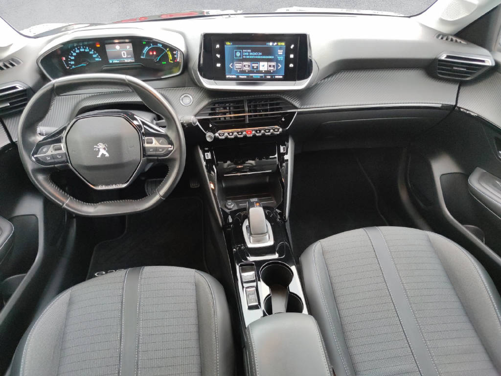 PEUGEOT 208 e-Allure-image-13