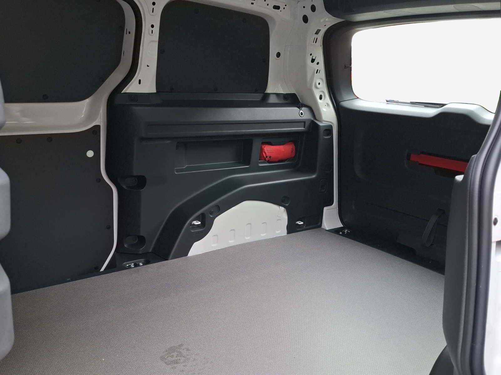 VW ID. Buzz Cargo Pro-image-11