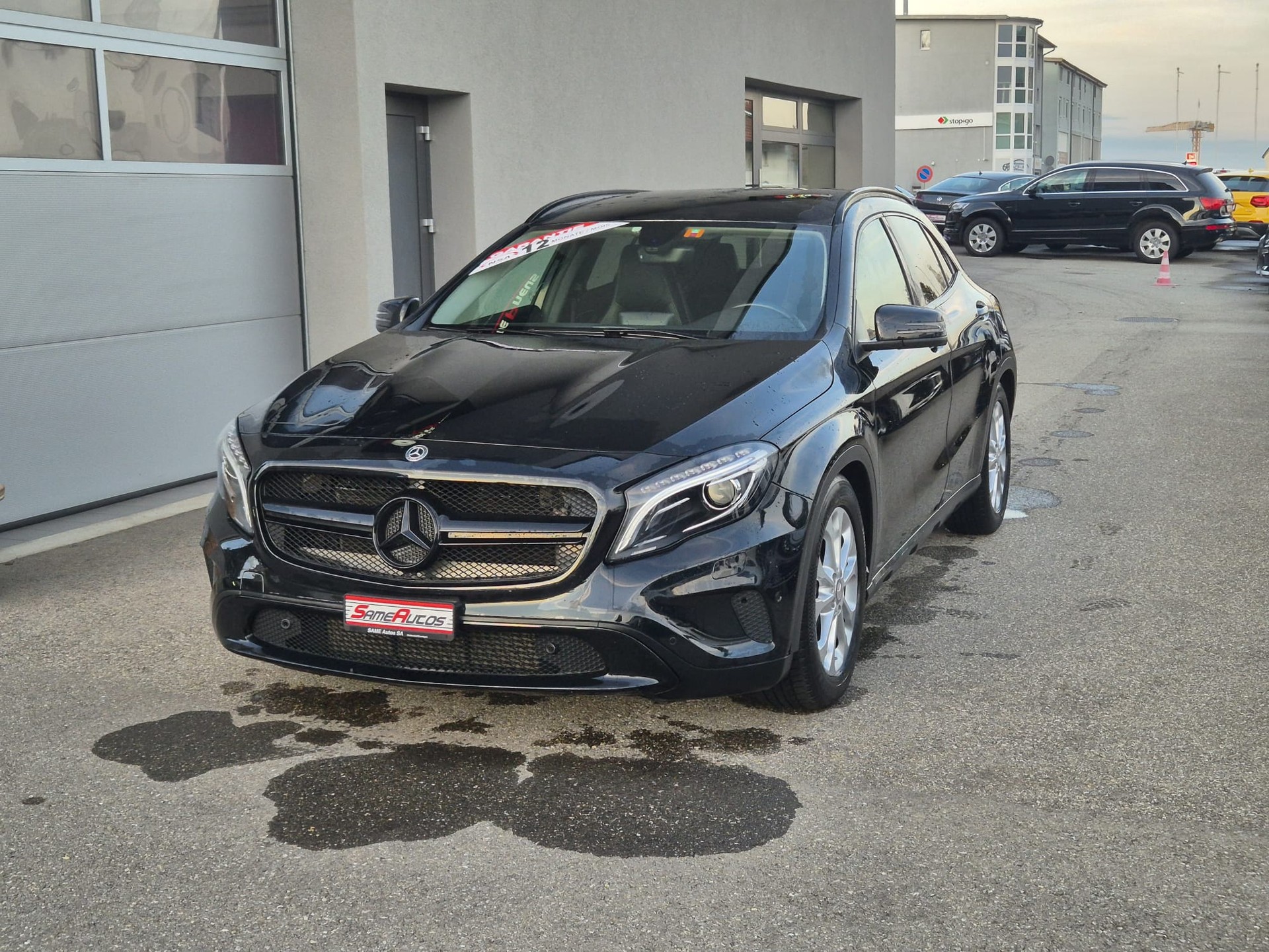 MERCEDES-BENZ GLA 200-image-4