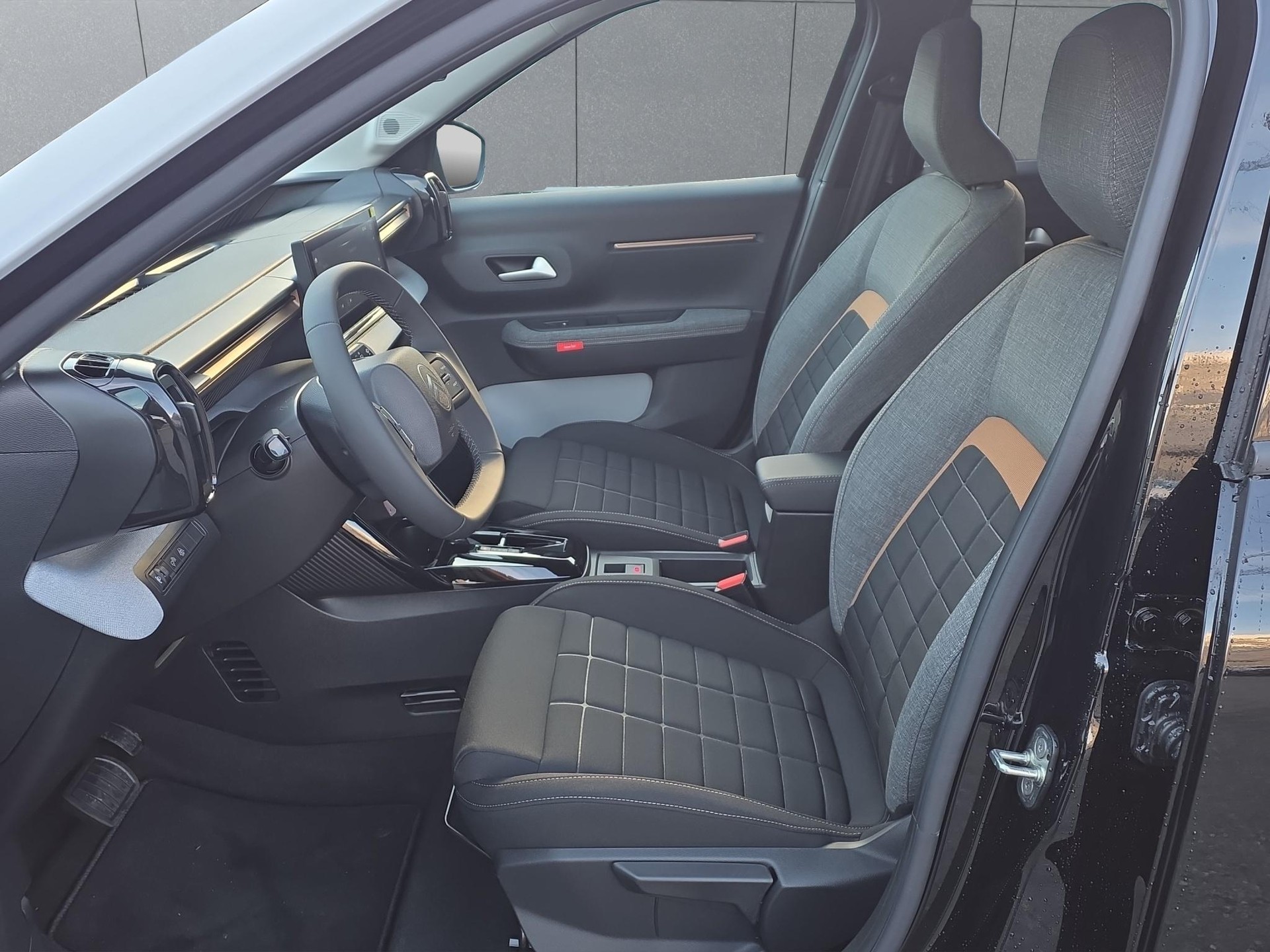 CITROEN e-C3 Aircross long range Plus-image-7