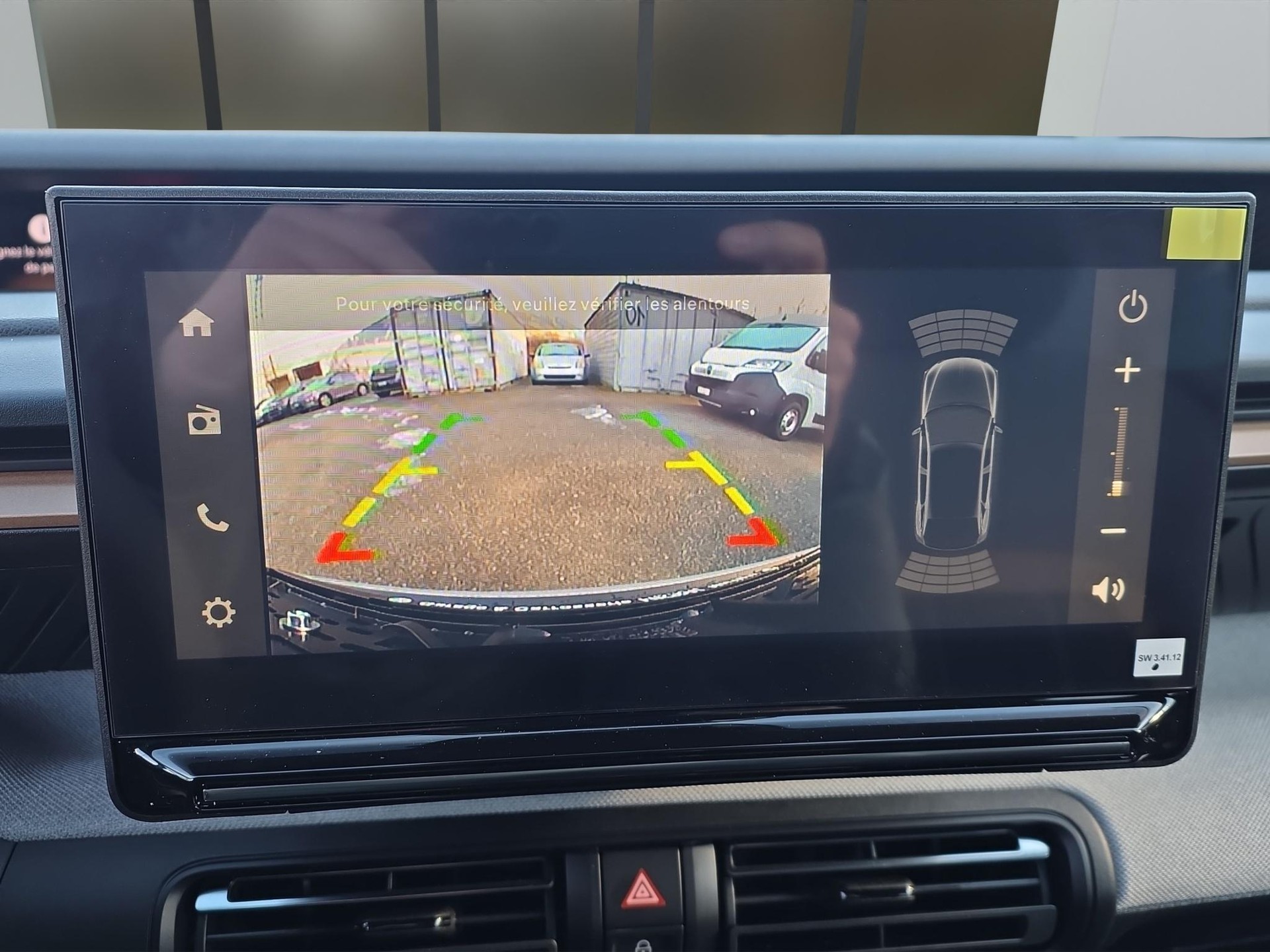 CITROEN e-C3 Aircross long range Plus-image-12