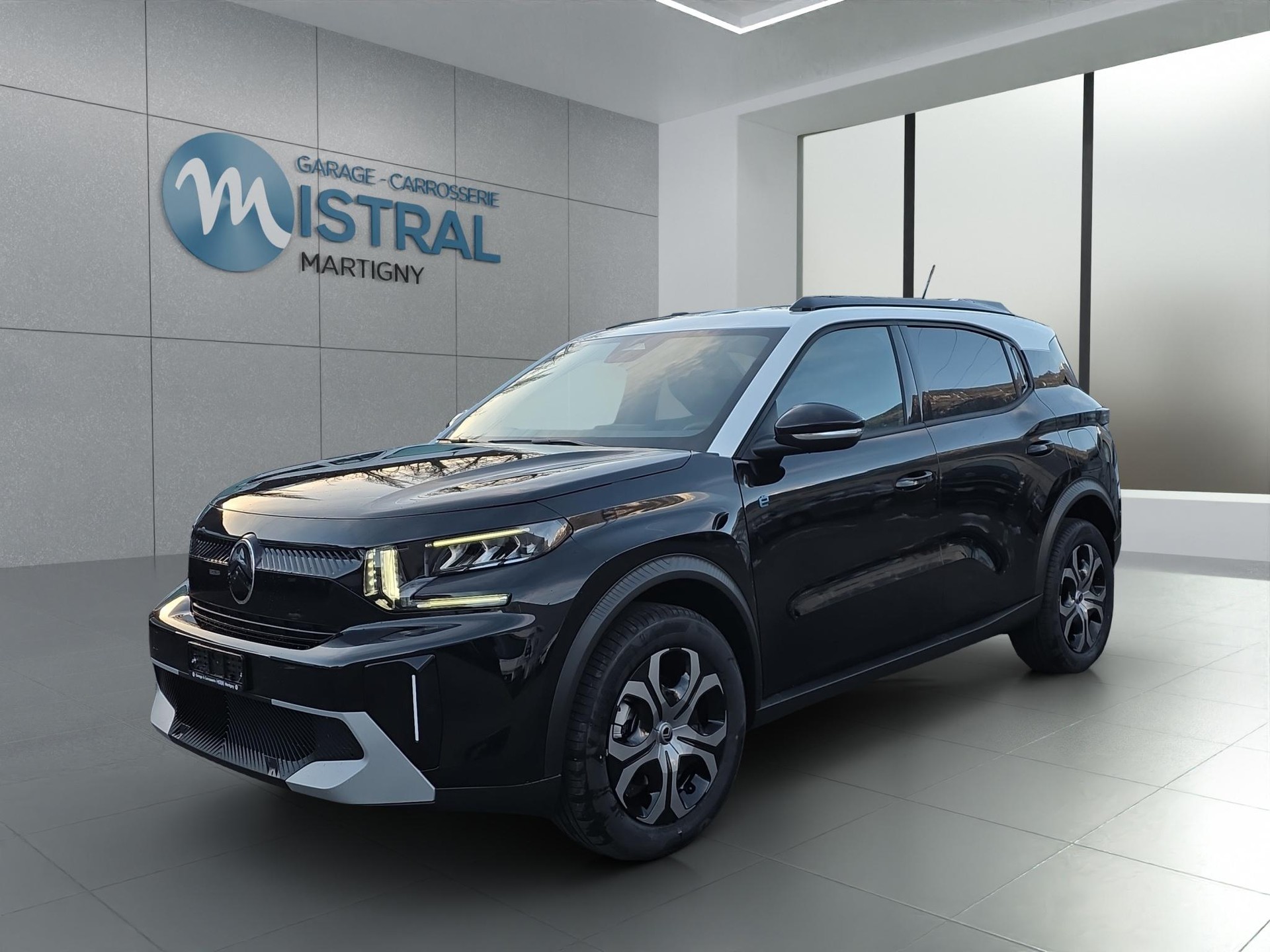 CITROEN e-C3 Aircross long range Plus-image-0
