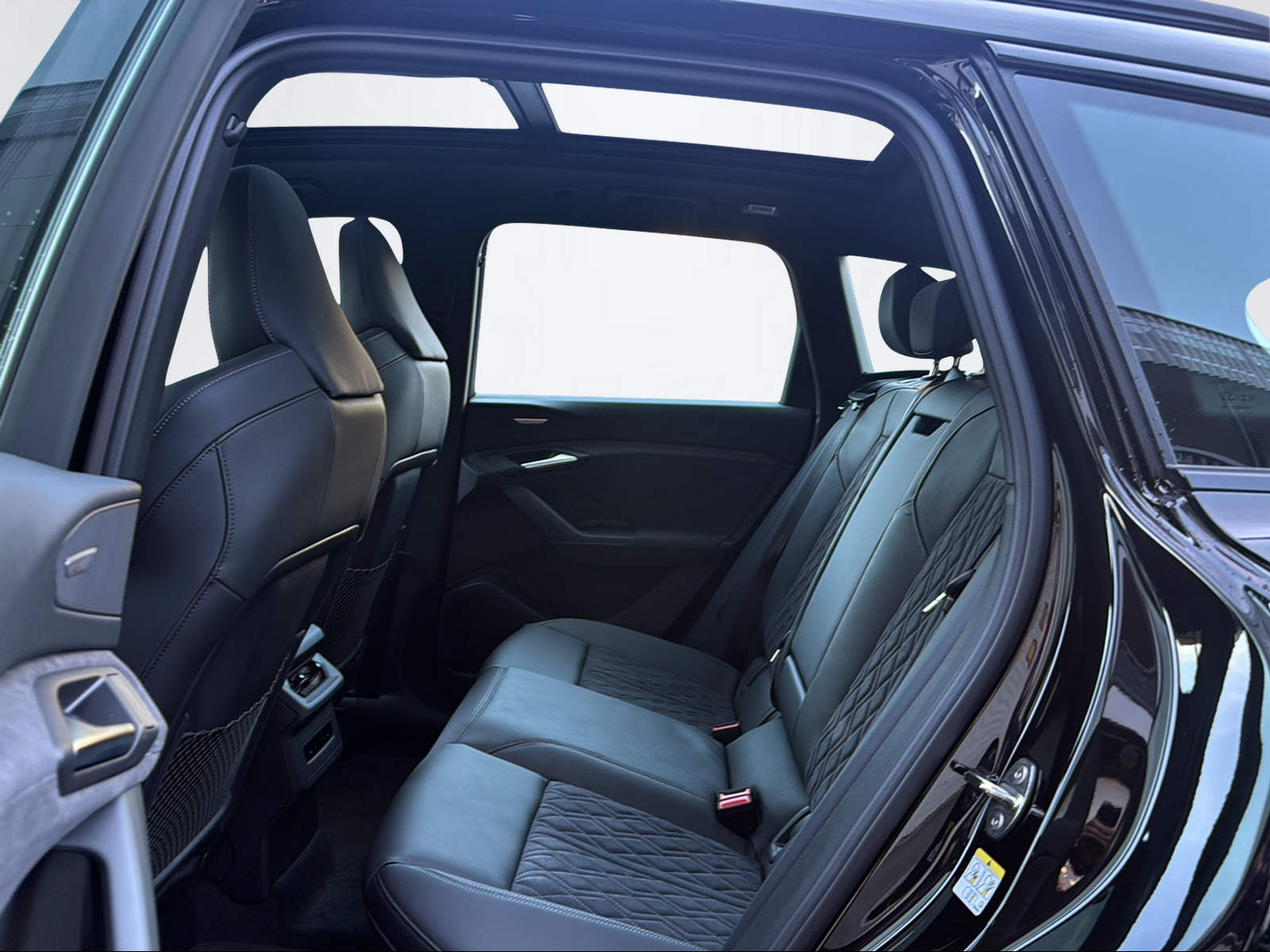 AUDI SQ6 SUV e-tron quattro 490PS/360kW BEV elektrisch-image-8