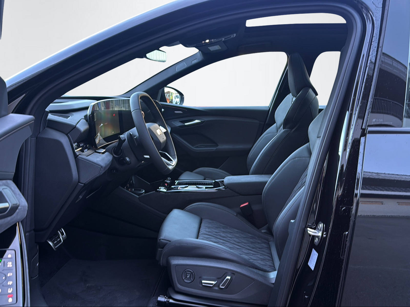 AUDI SQ6 SUV e-tron quattro 490PS/360kW BEV elektrisch-image-7