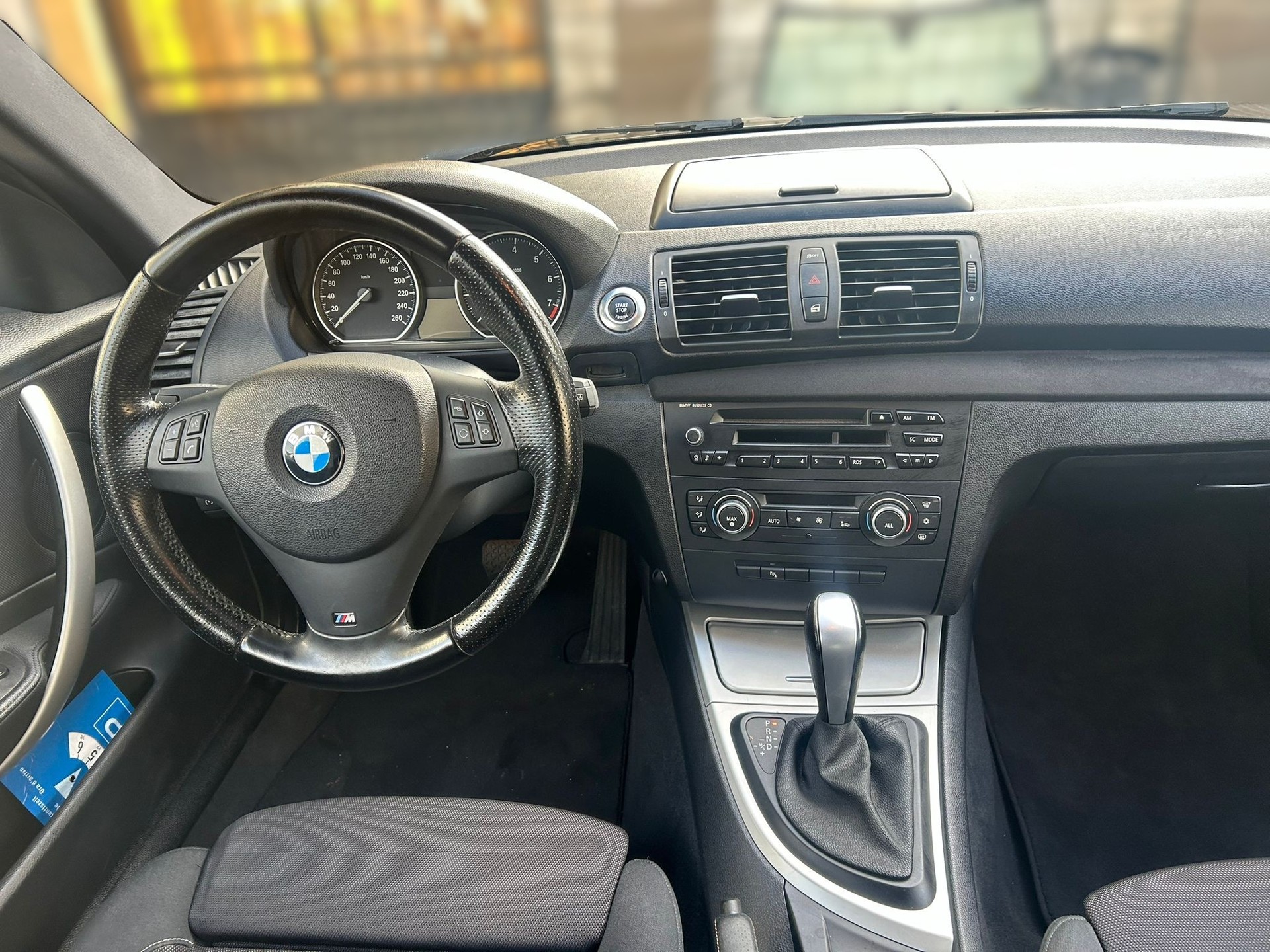 BMW 125i Coupé Steptronic-image-7