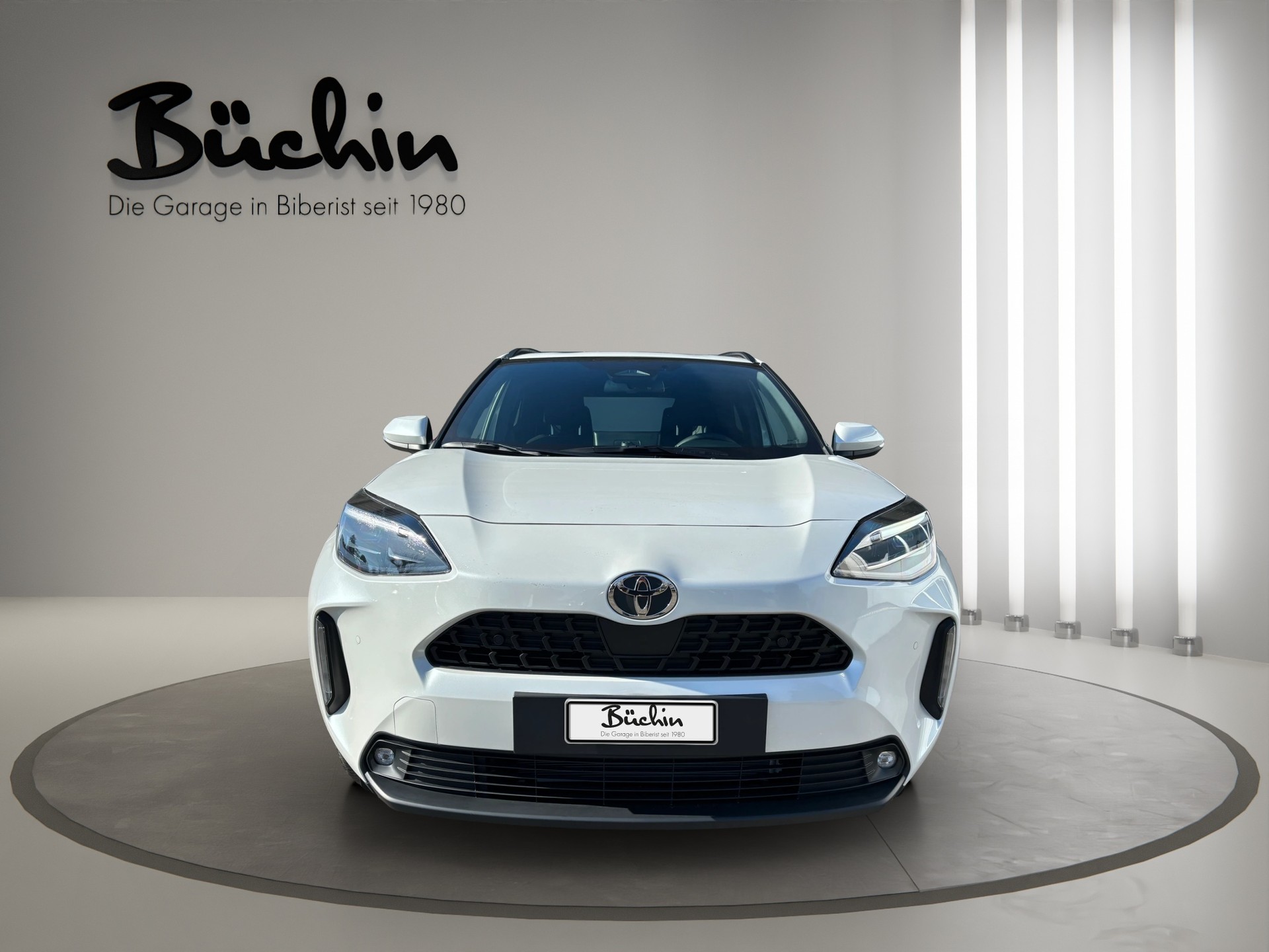TOYOTA Yaris Cross 1.5 Trend e-CVT-showroom-element-1