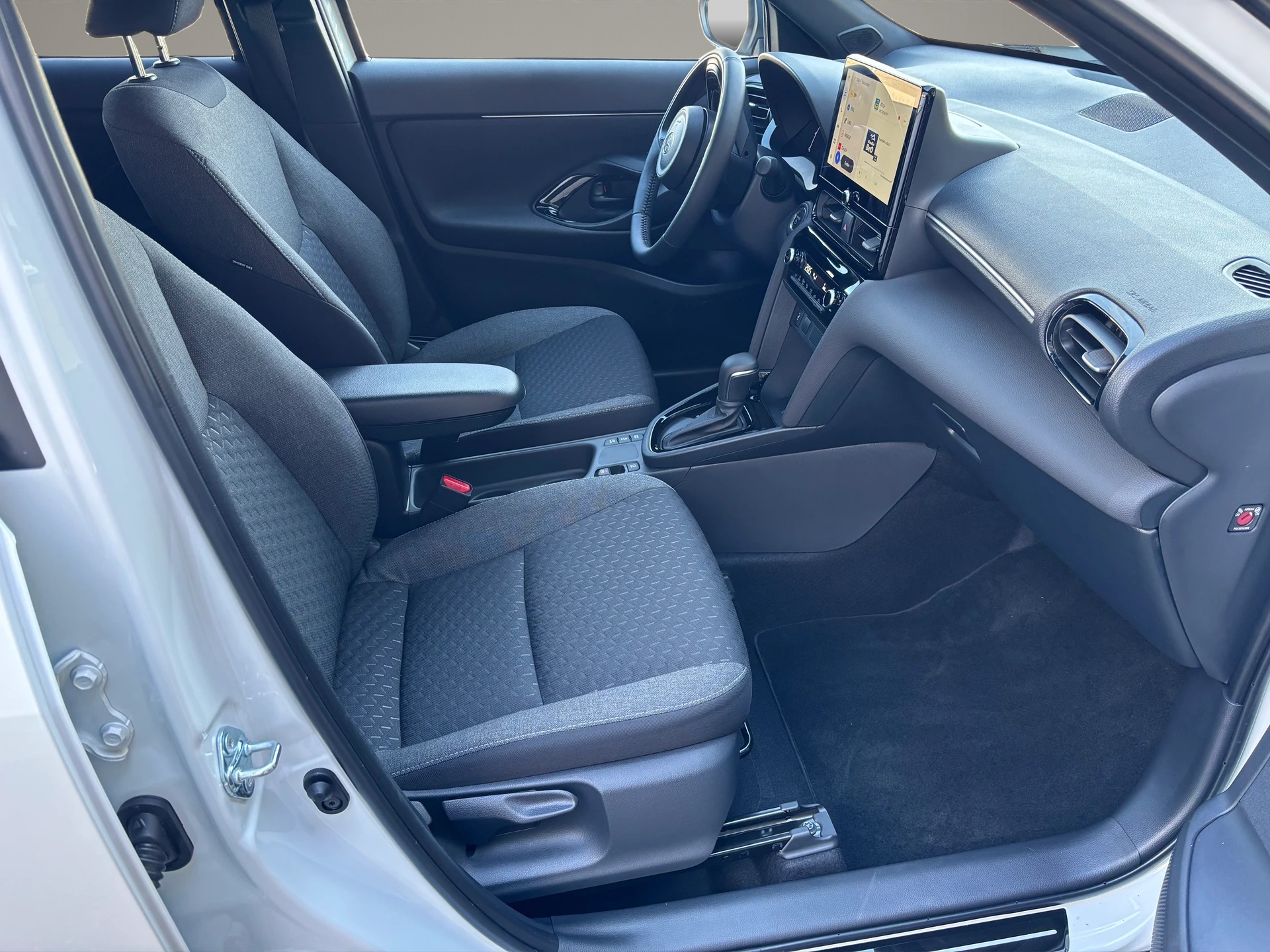 TOYOTA Yaris Cross 1.5 Trend e-CVT-image-11
