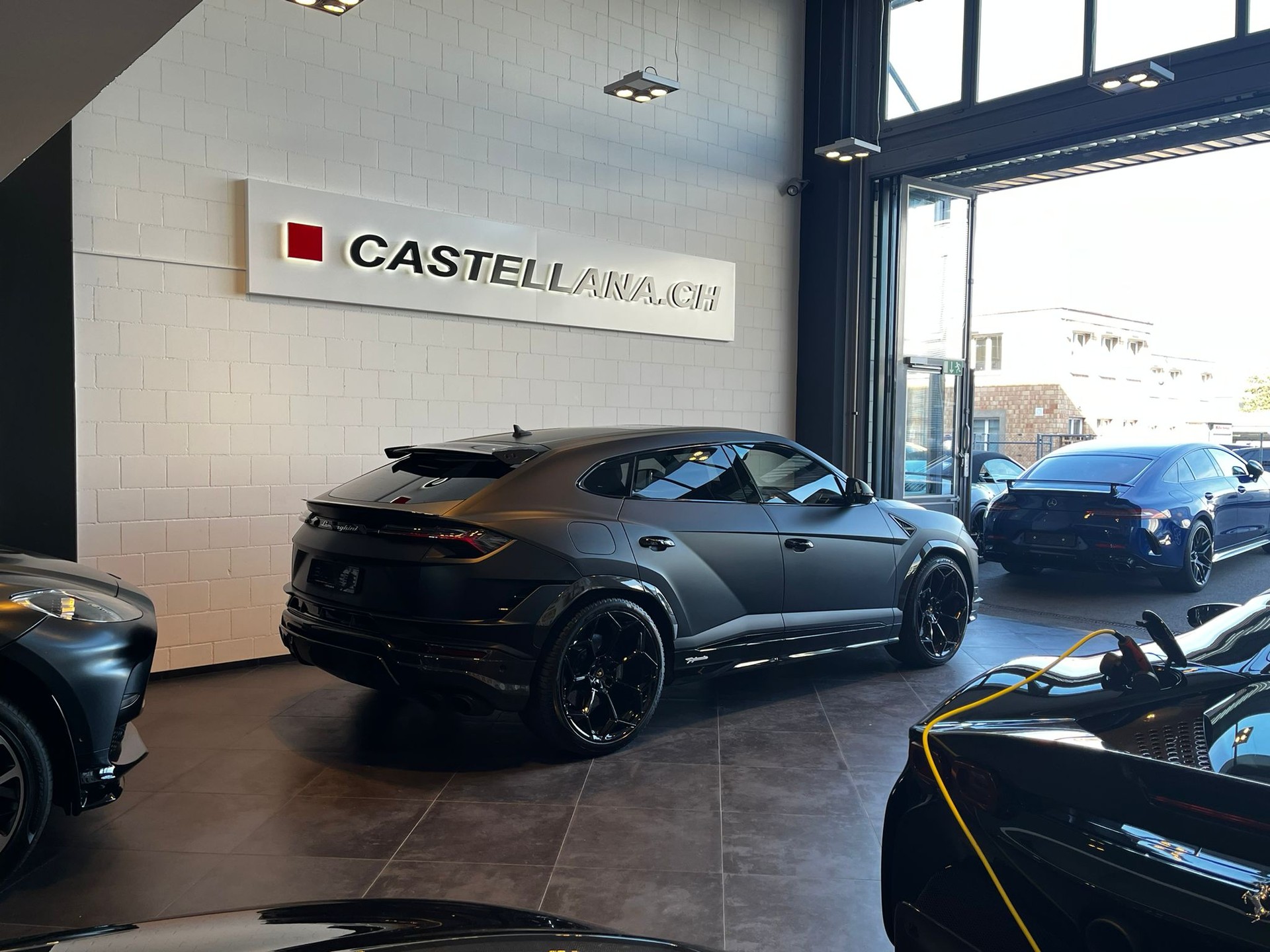 LAMBORGHINI Urus Performante-image-4