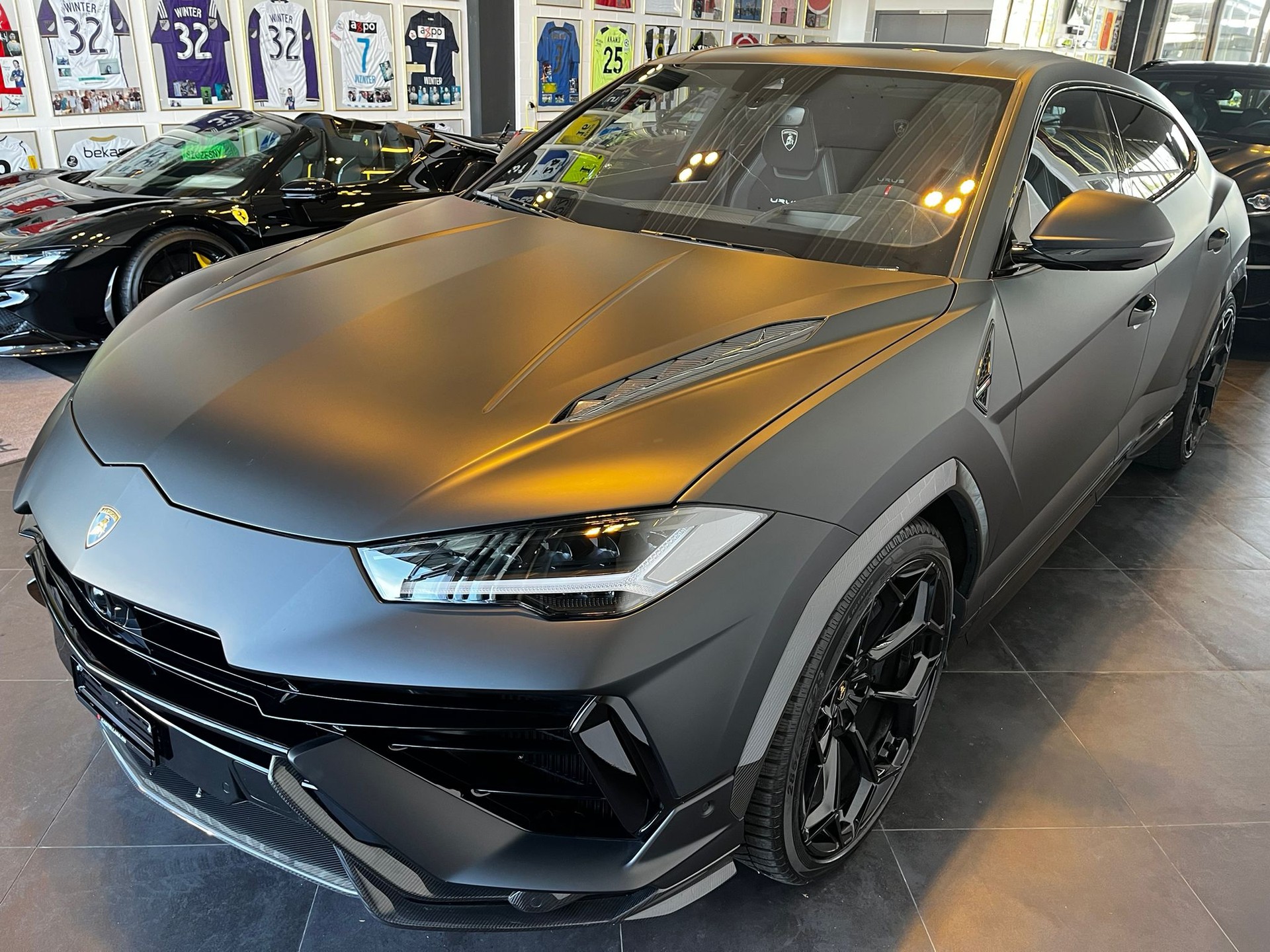 LAMBORGHINI Urus Performante-image-2