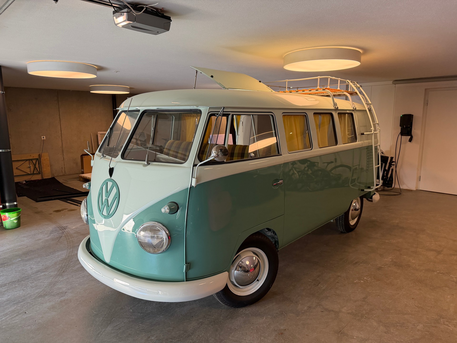 VW T1-image-0