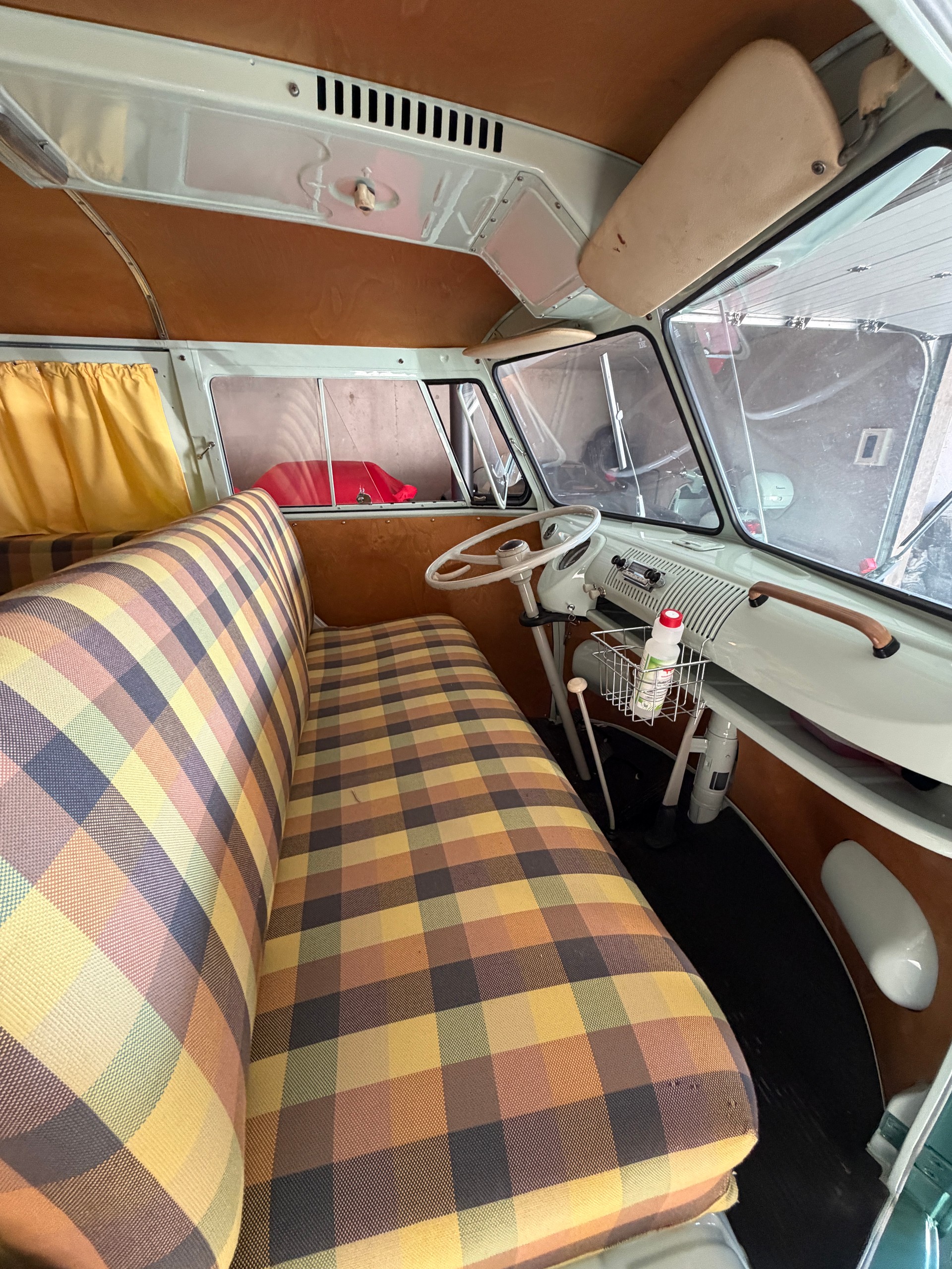 VW T1-image-3