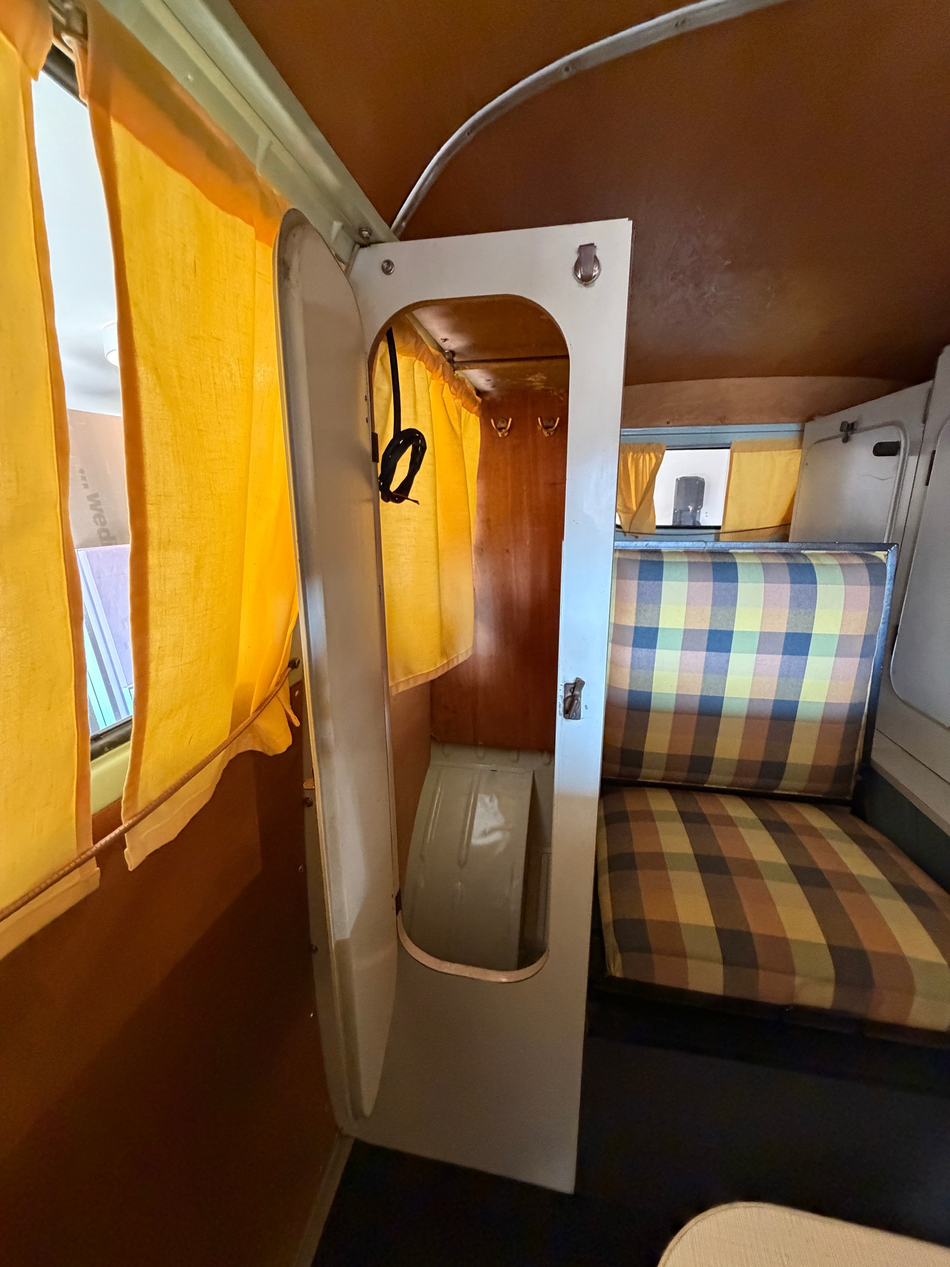 VW T1-image-13