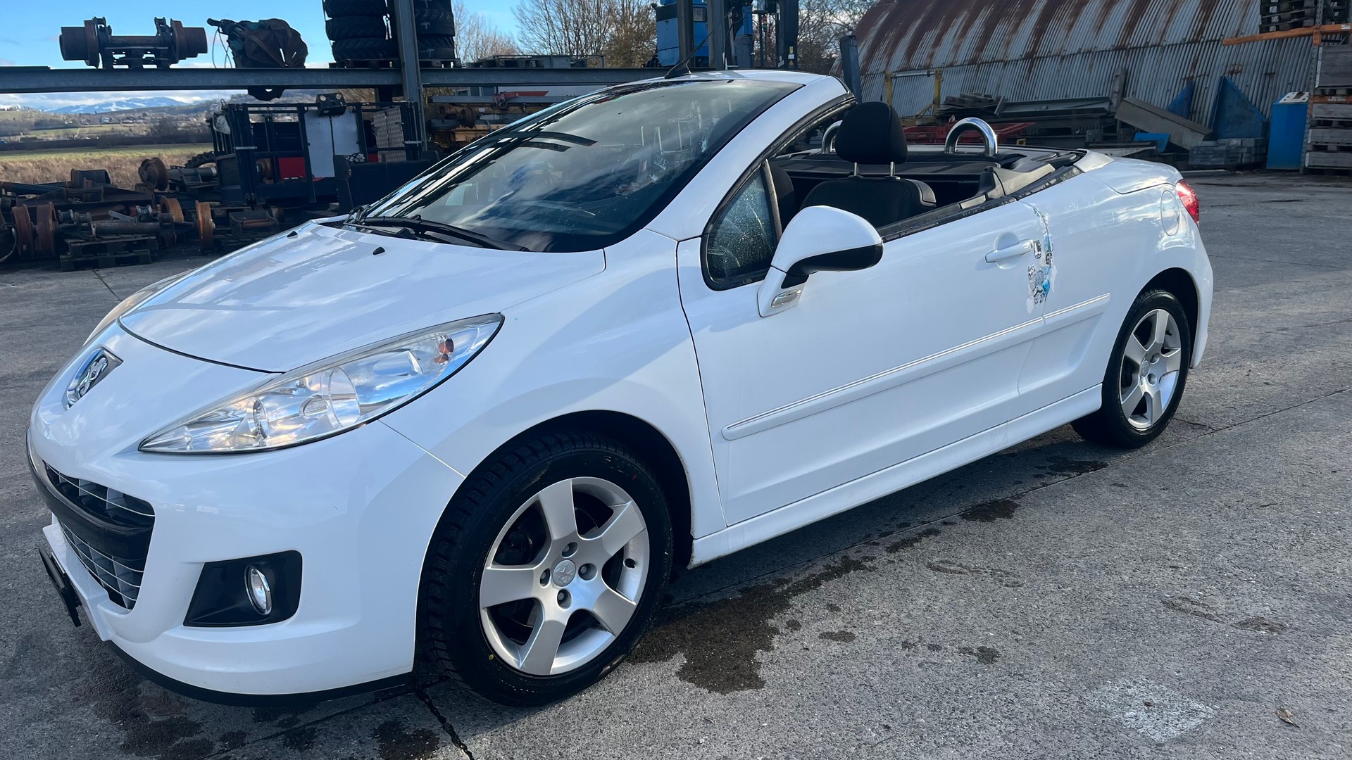 PEUGEOT 207 CC 1.6 16V Active-image-0