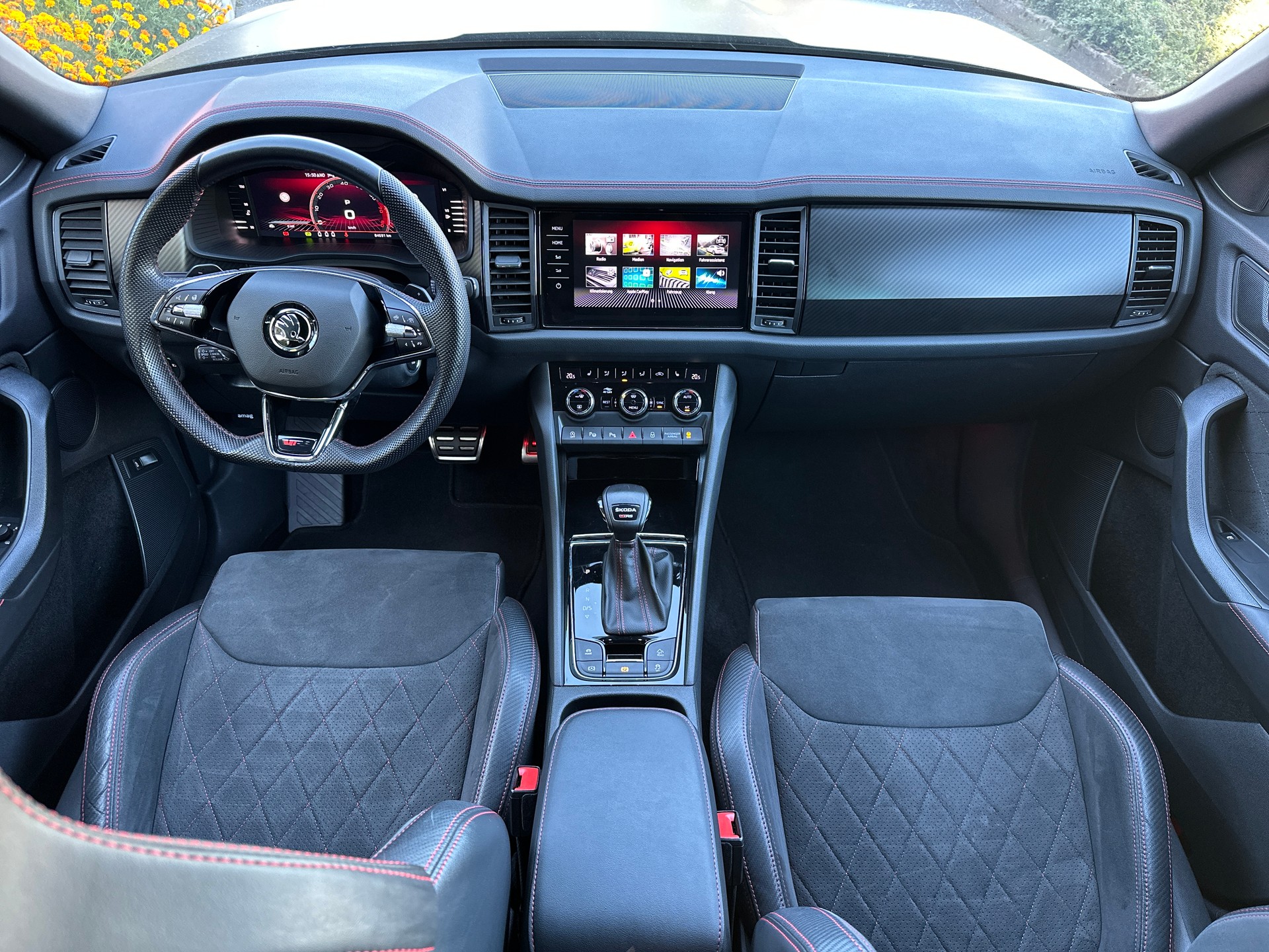 SKODA Kodiaq 2.0 TSI 4x4 RS-image-4