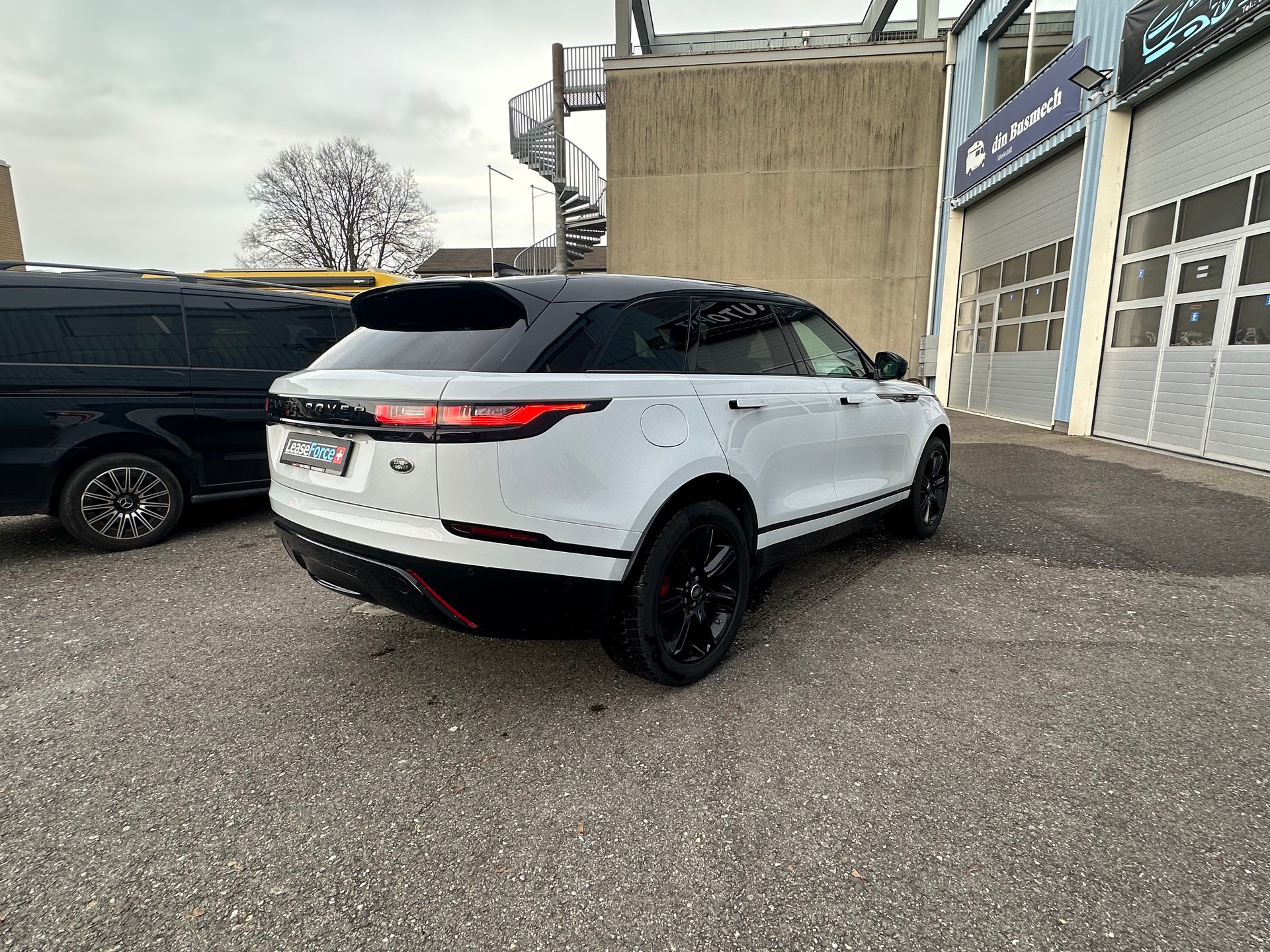 LAND ROVER Range Rover Velar P 250 HSE Automatic-image-6