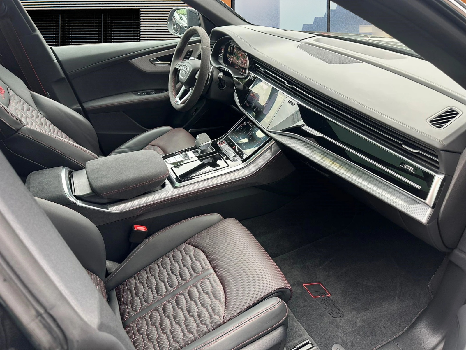 AUDI RS Q8 4.0 V8 TFSI Quattro T-Tronic / Keramik-image-11